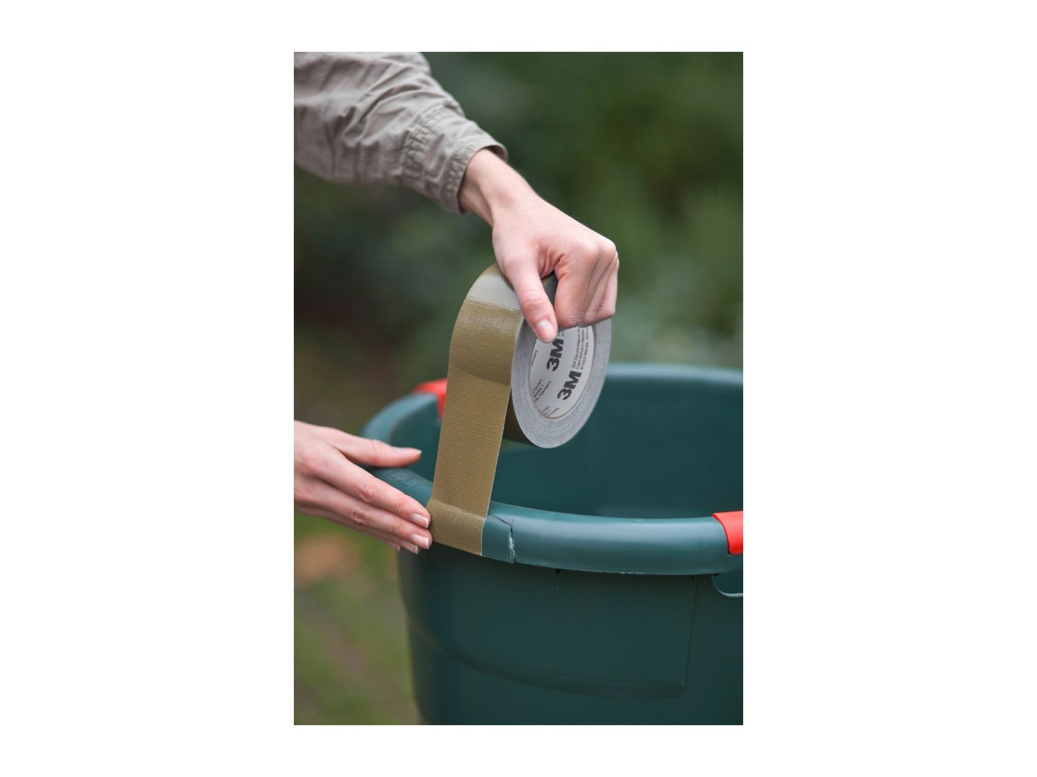 Outdoor duct tape 48mm x 20m, imported from the UK