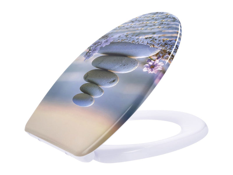 Patterned toilet seat with soft close mechanism (British brand)