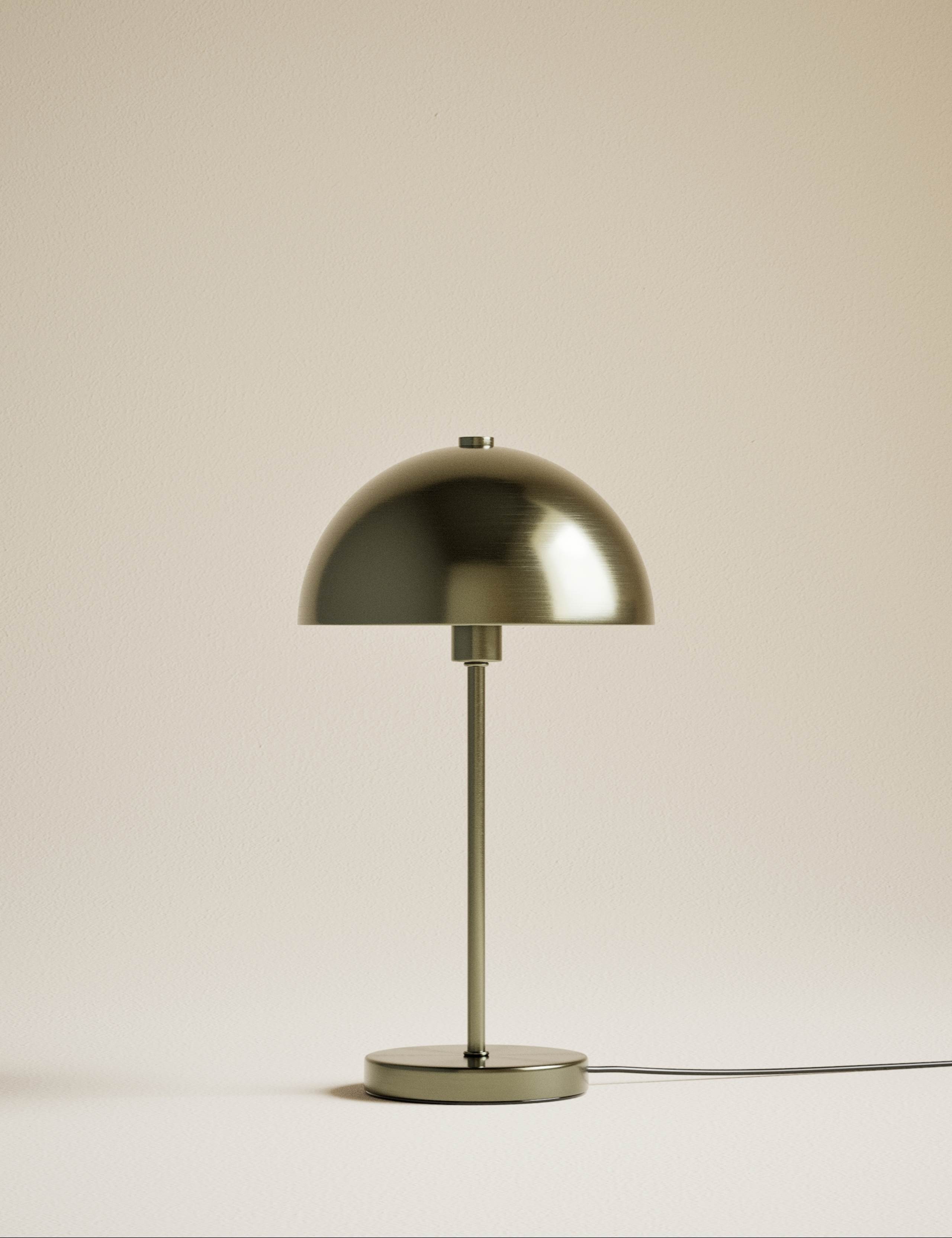 Dome table lamp in refined metal 34.6 cm - British product