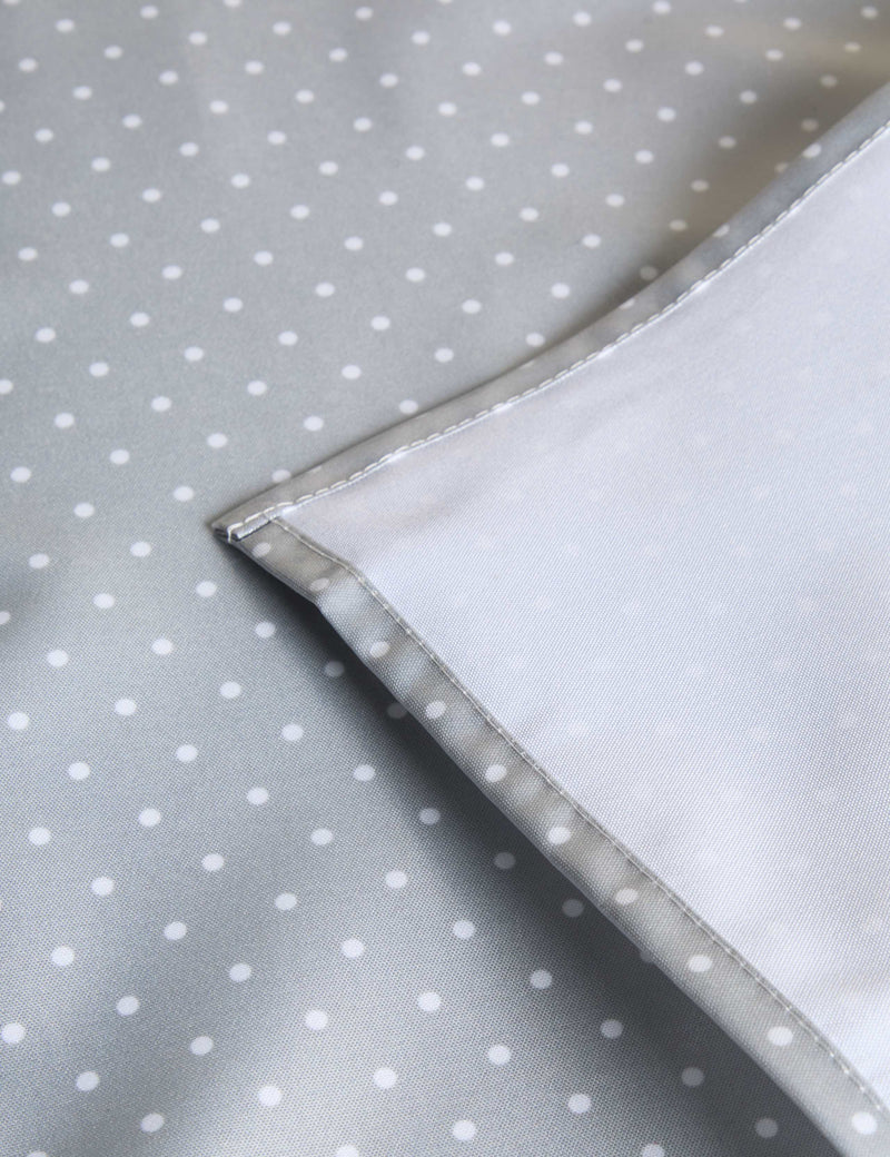 Dotted wipe clean tablecloth 140x230 cm - British product