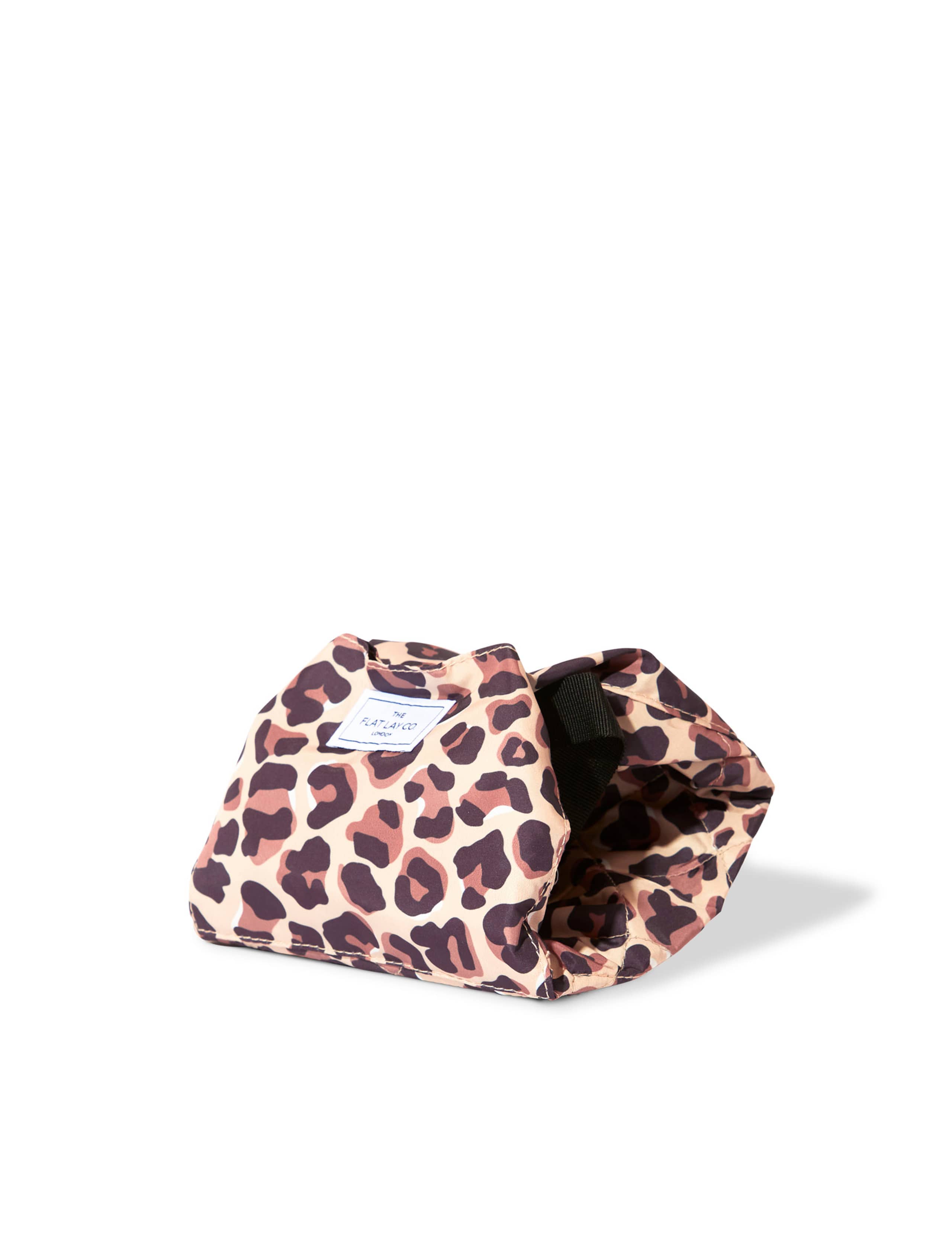 The Flat Lay Co. drawstring makeup bag, UK version