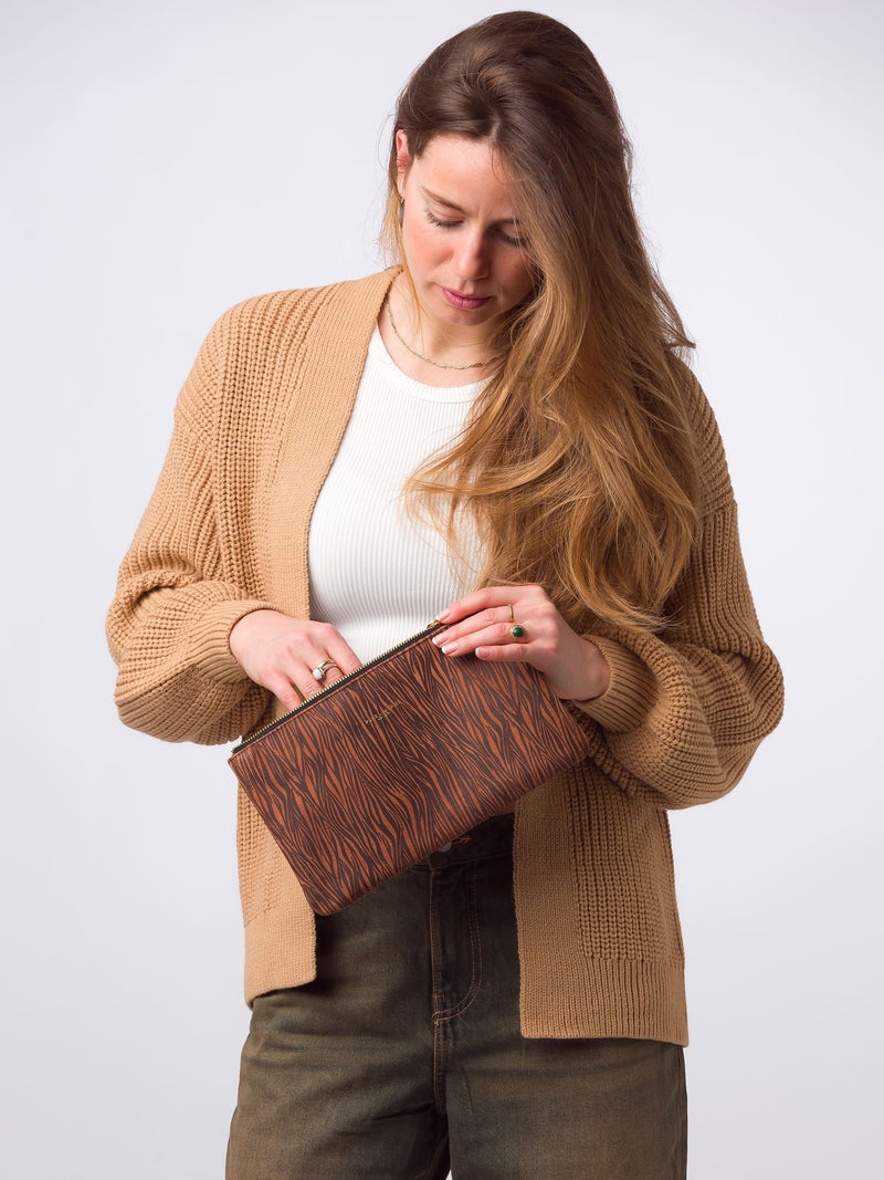 Pure Luxuries London Black Wilmslow Nappa Leather Clutch Bag