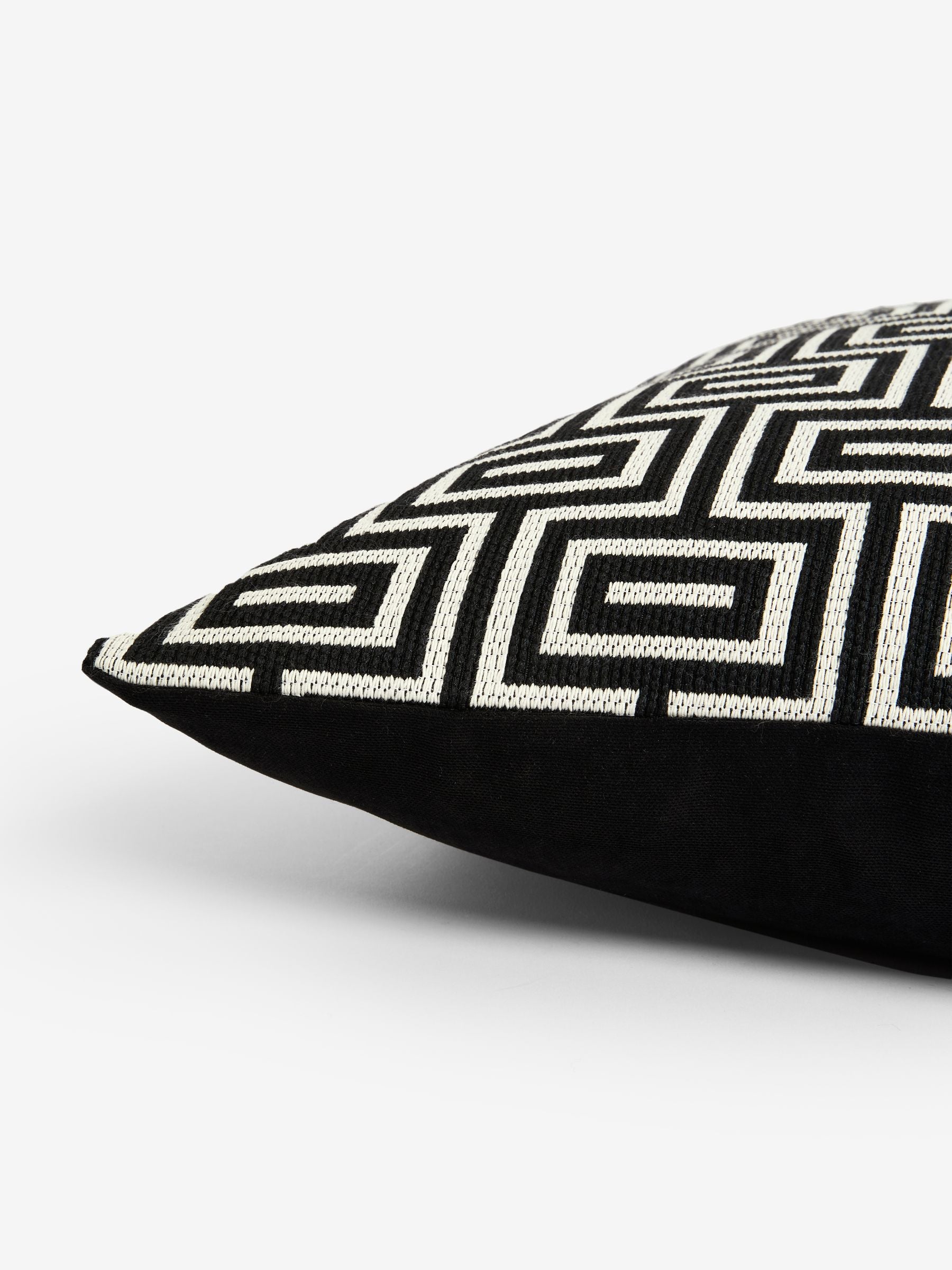 Monochrome geometric jacquard cushion 50x50cm (British brand)