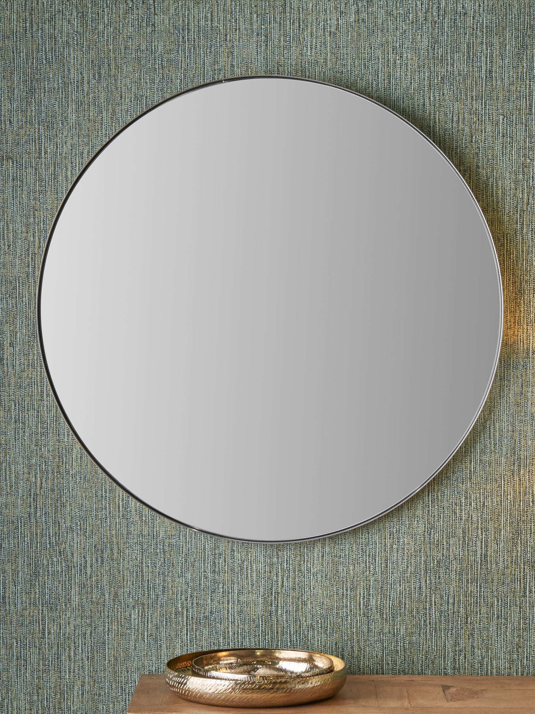 Grand miroir mural rond à cadre fin argenté brossé, importé du Royaume-Uni