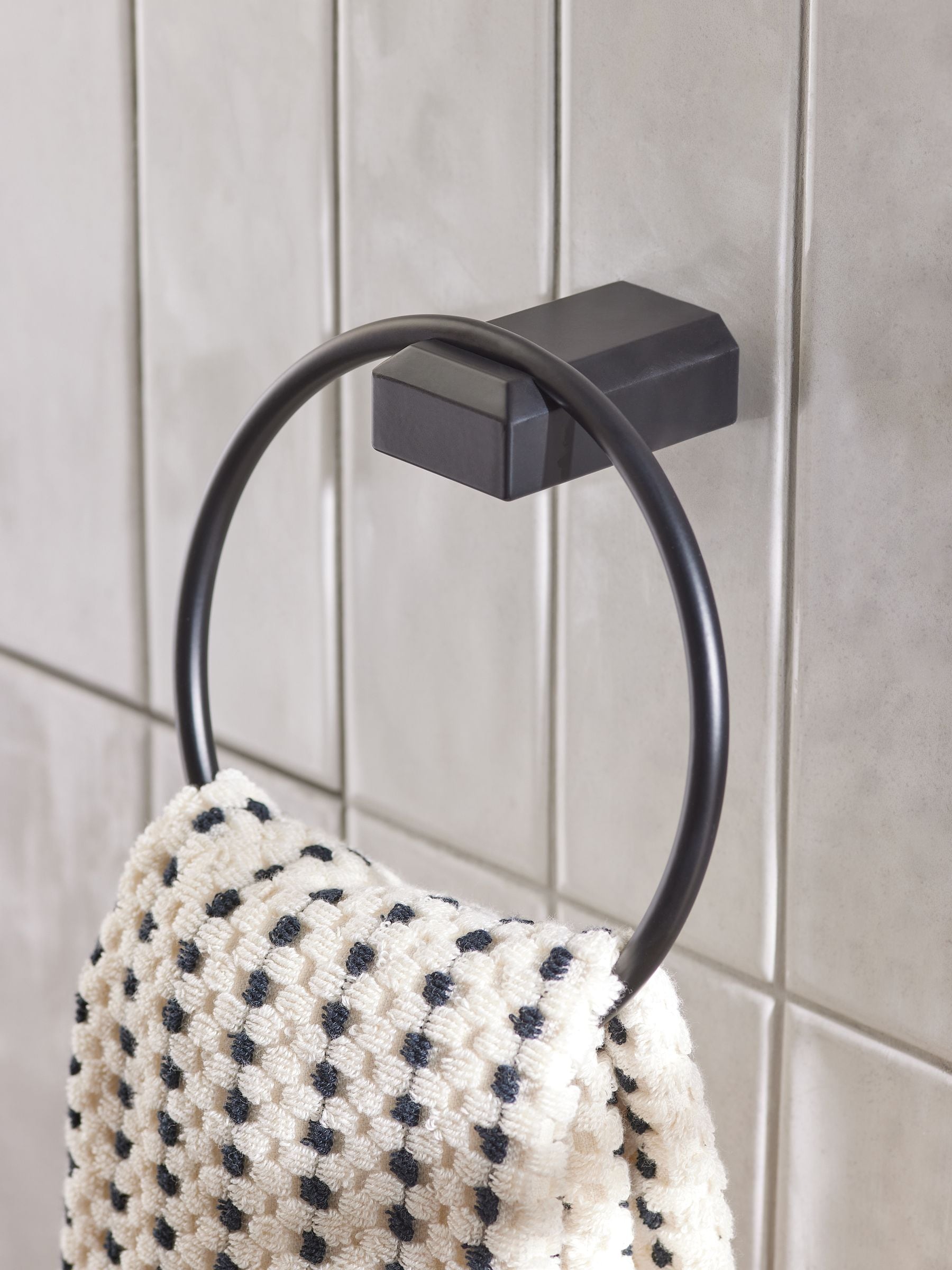 Moderna chrome towel rail ring - British product