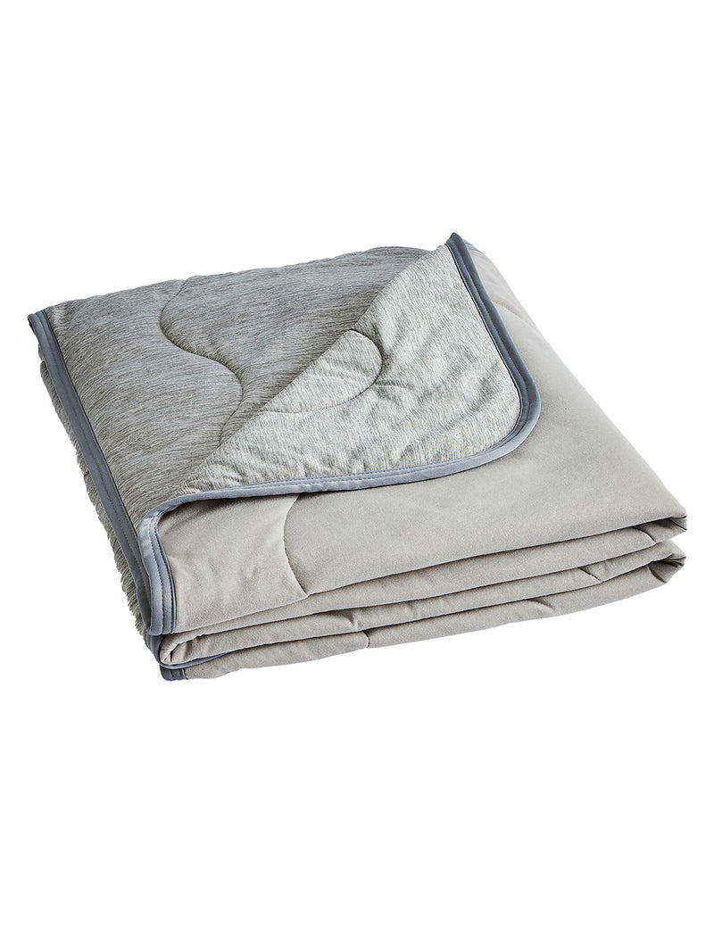 Silentnight Grey Restore cooling throw, UK version