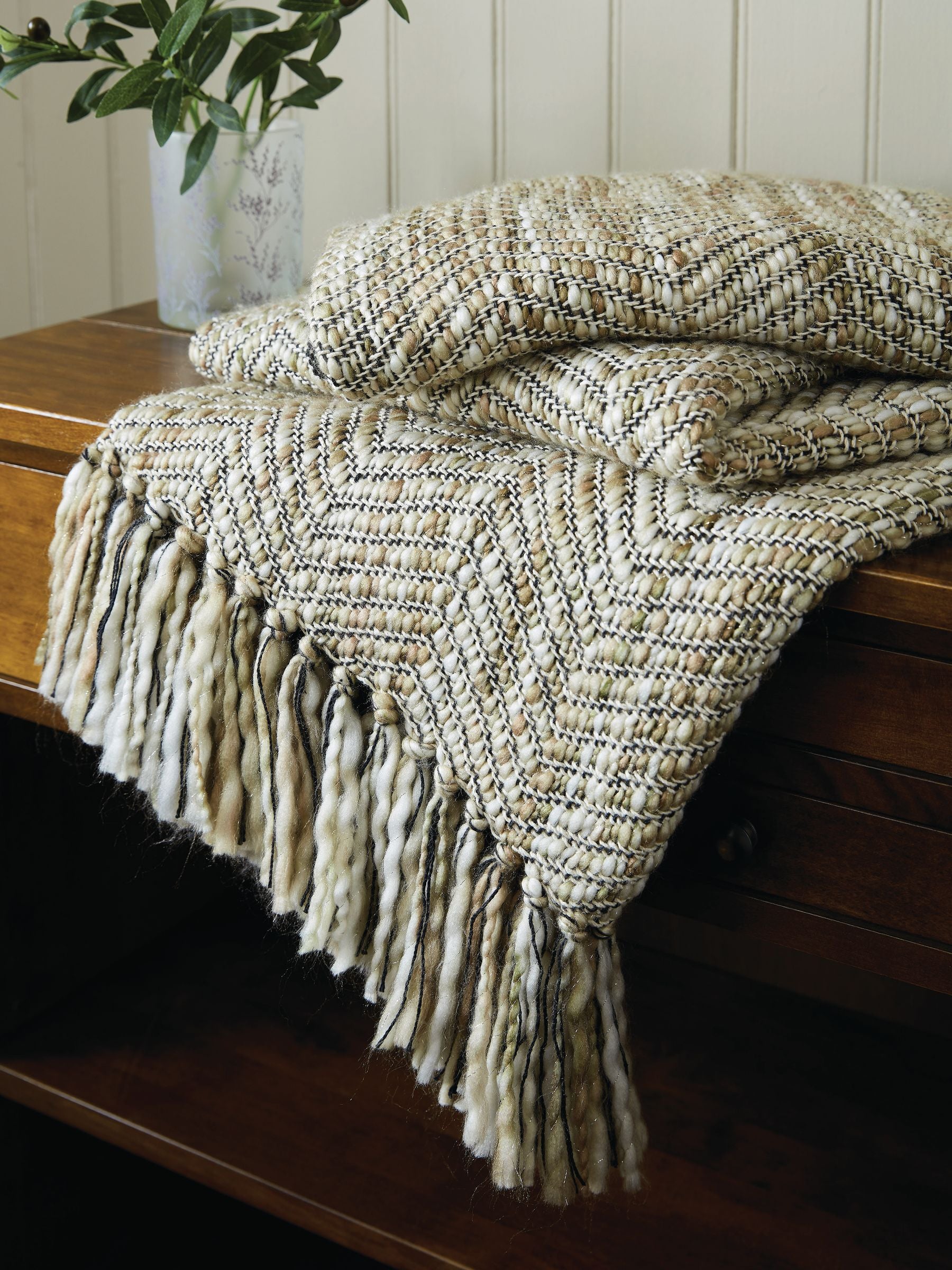Laura Ashley Natural Liberton textured woven throw 170x130cm, UK version