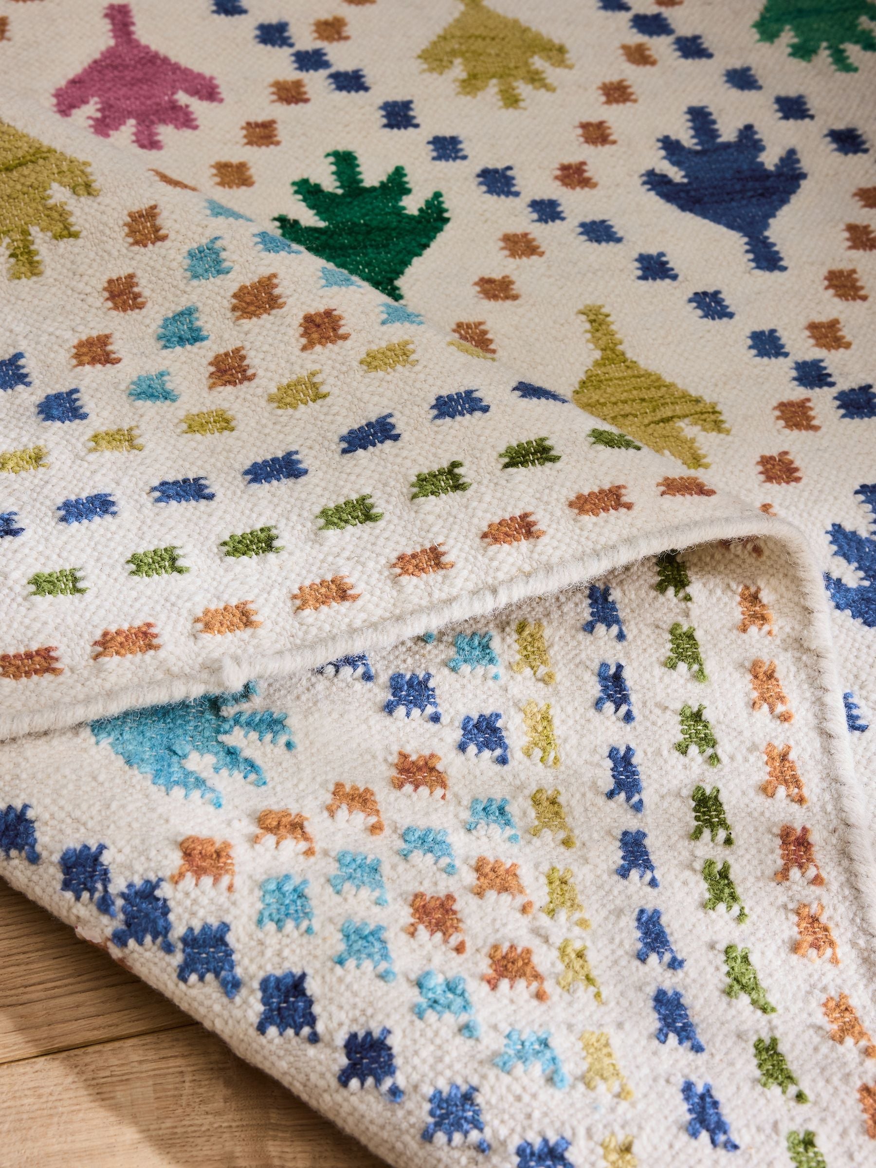 Nina Campbell Paradis flatweave rug cream (British brand)