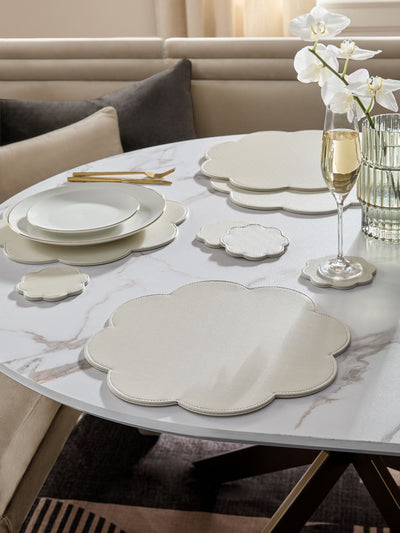 Next Cremefarbene Blumen-Platzsets und Untersetzer aus Kunstleder, 8-teiliges Set – online bei McGrocer kaufen