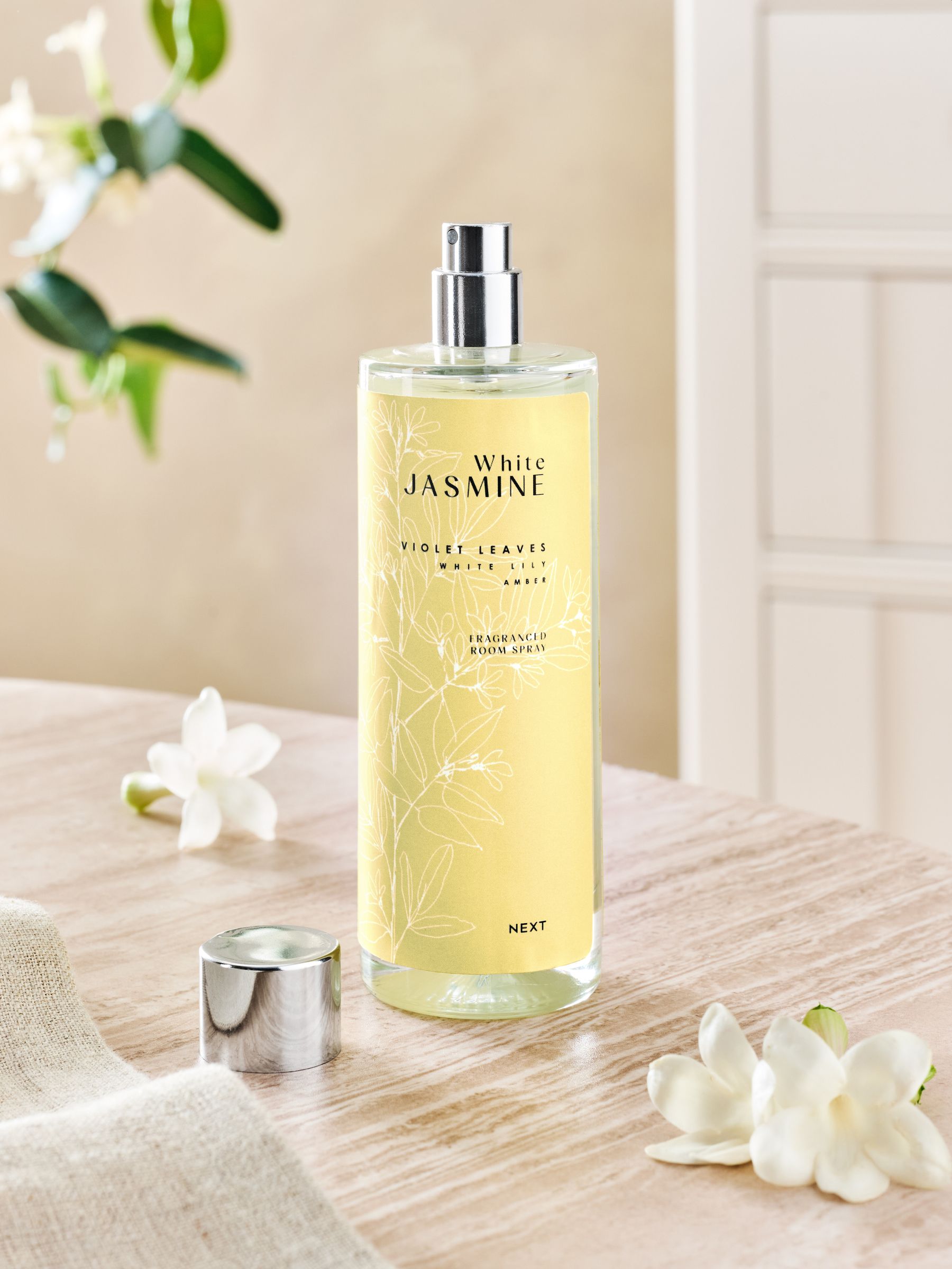 White Jasmine Country Classic Room Spray (British brand)
