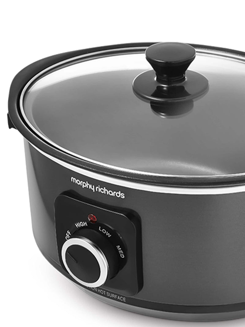 Morphy Richards black slow cooker 3.5L, UK version