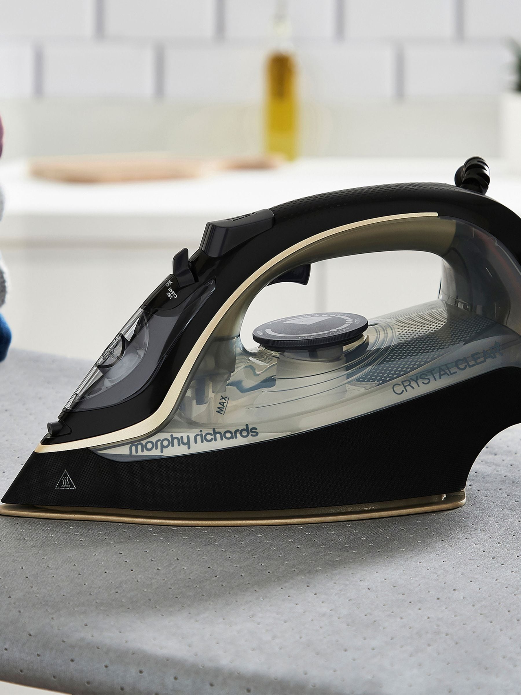 Morphy Richards steam iron gold and black, imported from the UK