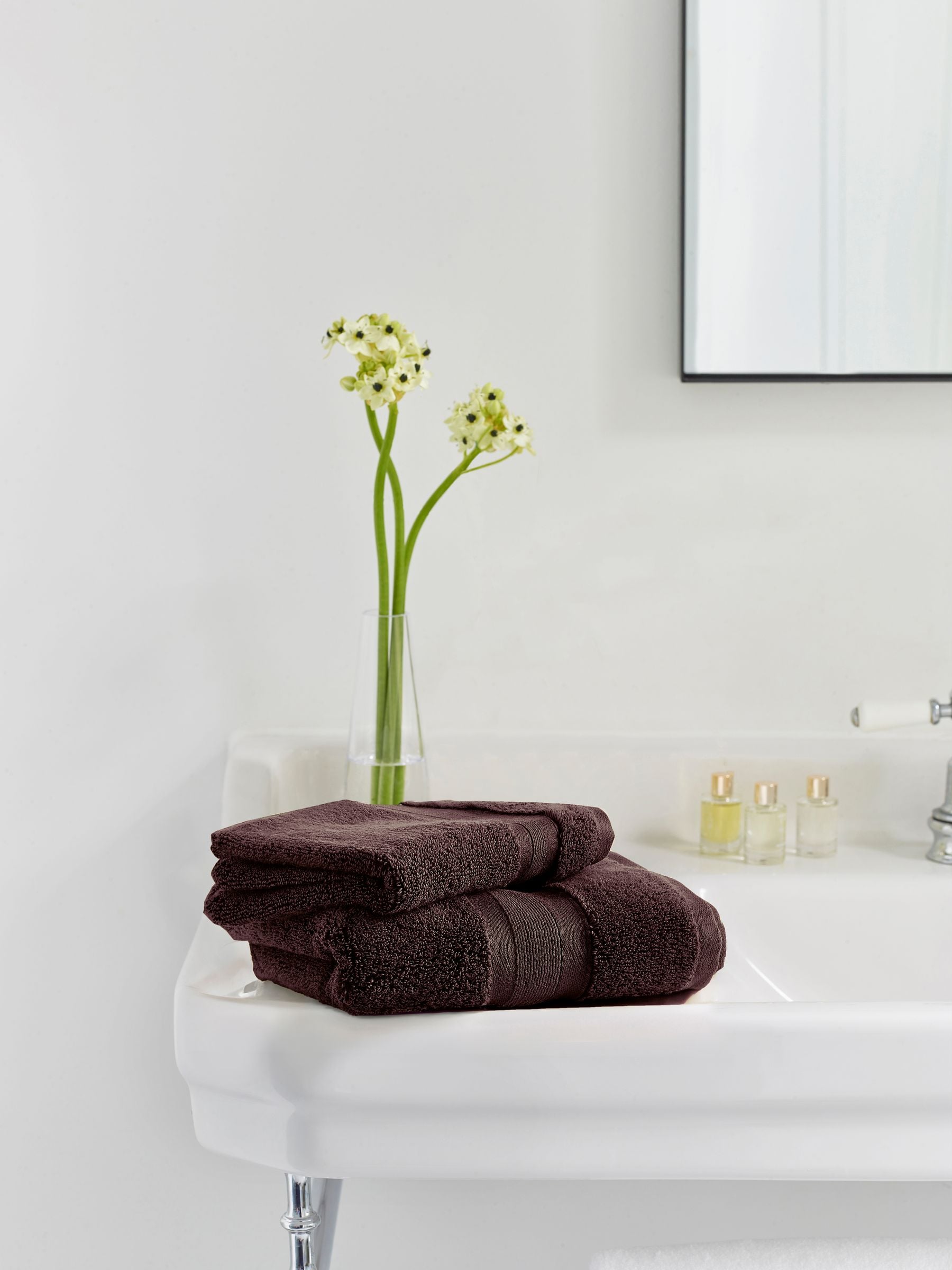 Jasper Conran London zero twist cotton towel (British brand)