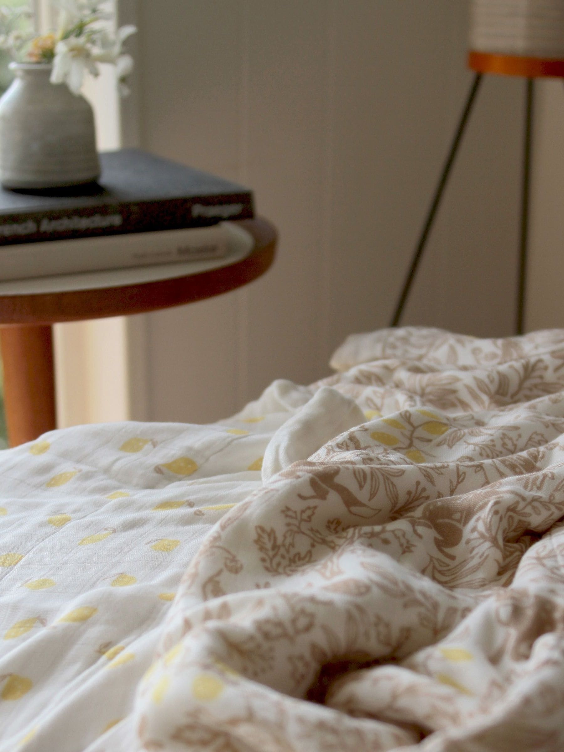 aden + anais White Dream silky soft 100% cotton baby blanket (British brand)