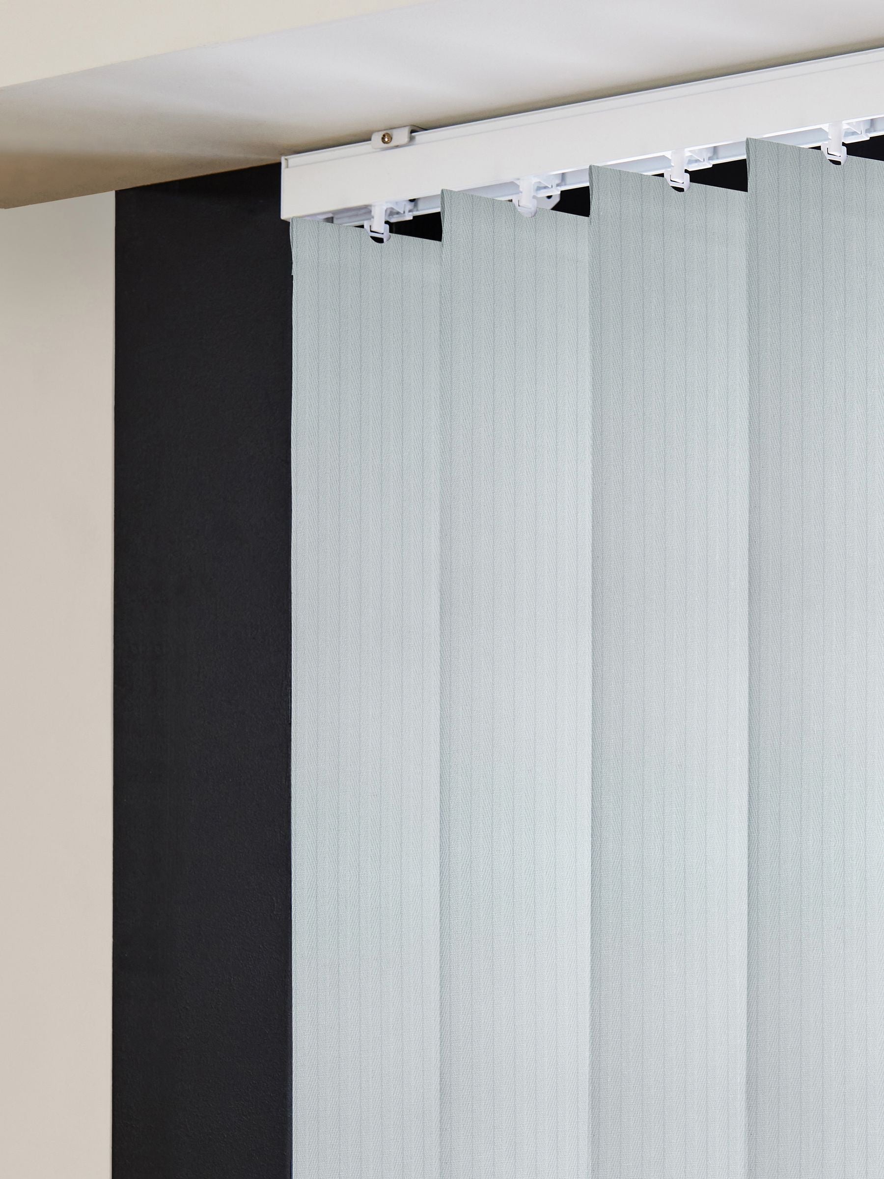 Isin white vertical blinds made to measure - British product