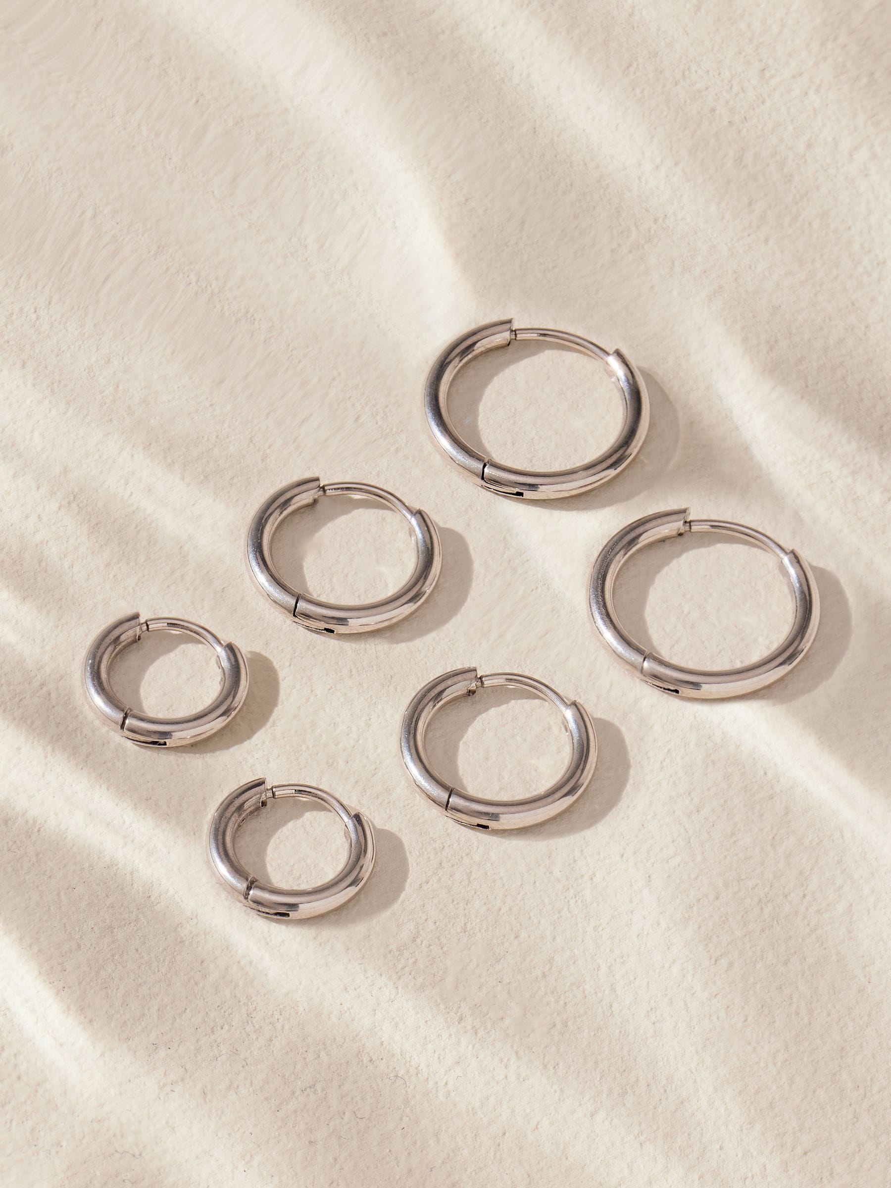 Stainless steel graduated huggie hoop earrings 3 pack (British brand)