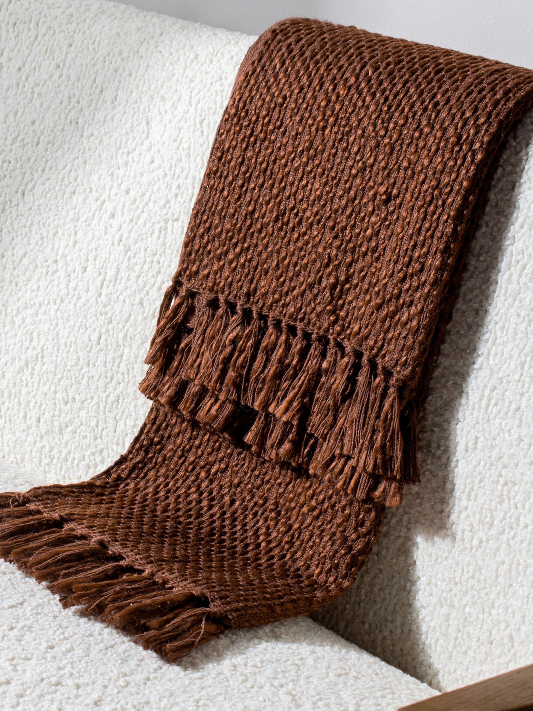HÖEM Chestnut Morni woven fringed throw 180x130cm, imported from the UK