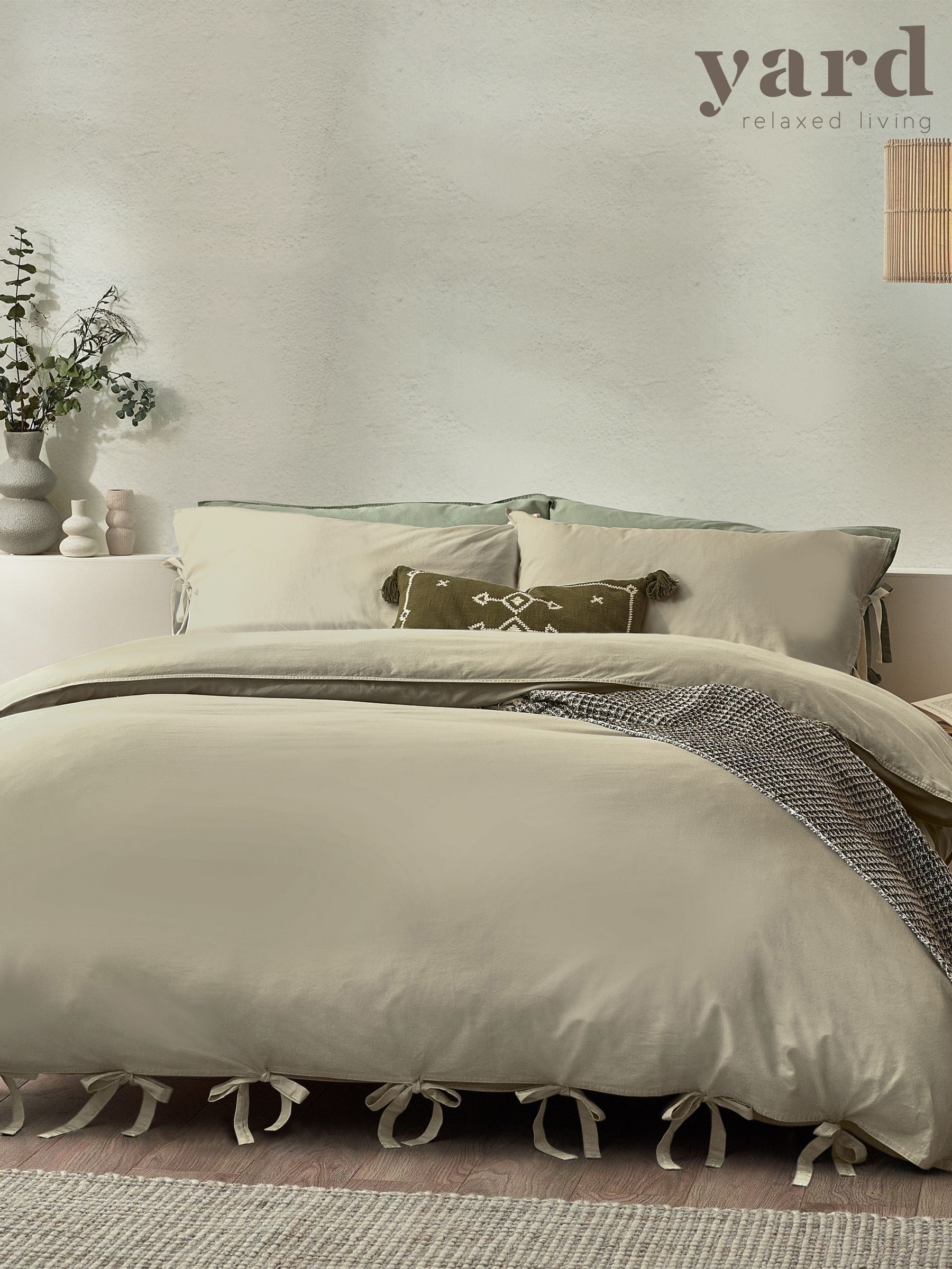 Yard Natural Mallow Bow Tie duvet cover and pillowcase set (British brand)