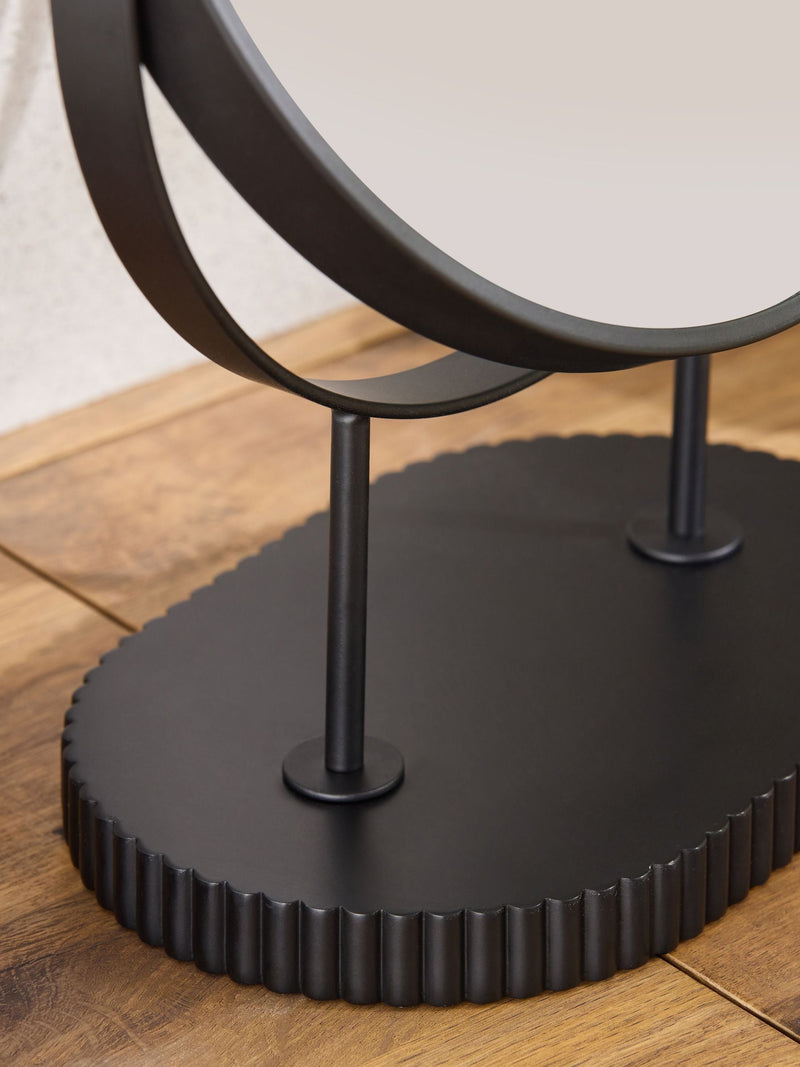 38.5cm height vanity mirror with 5x magnification, imported from the UK