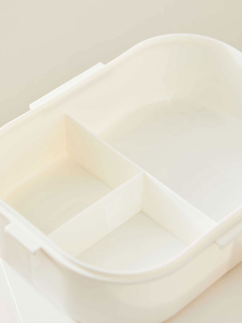 My 1st Years personalised bunny design lunch box (British brand)