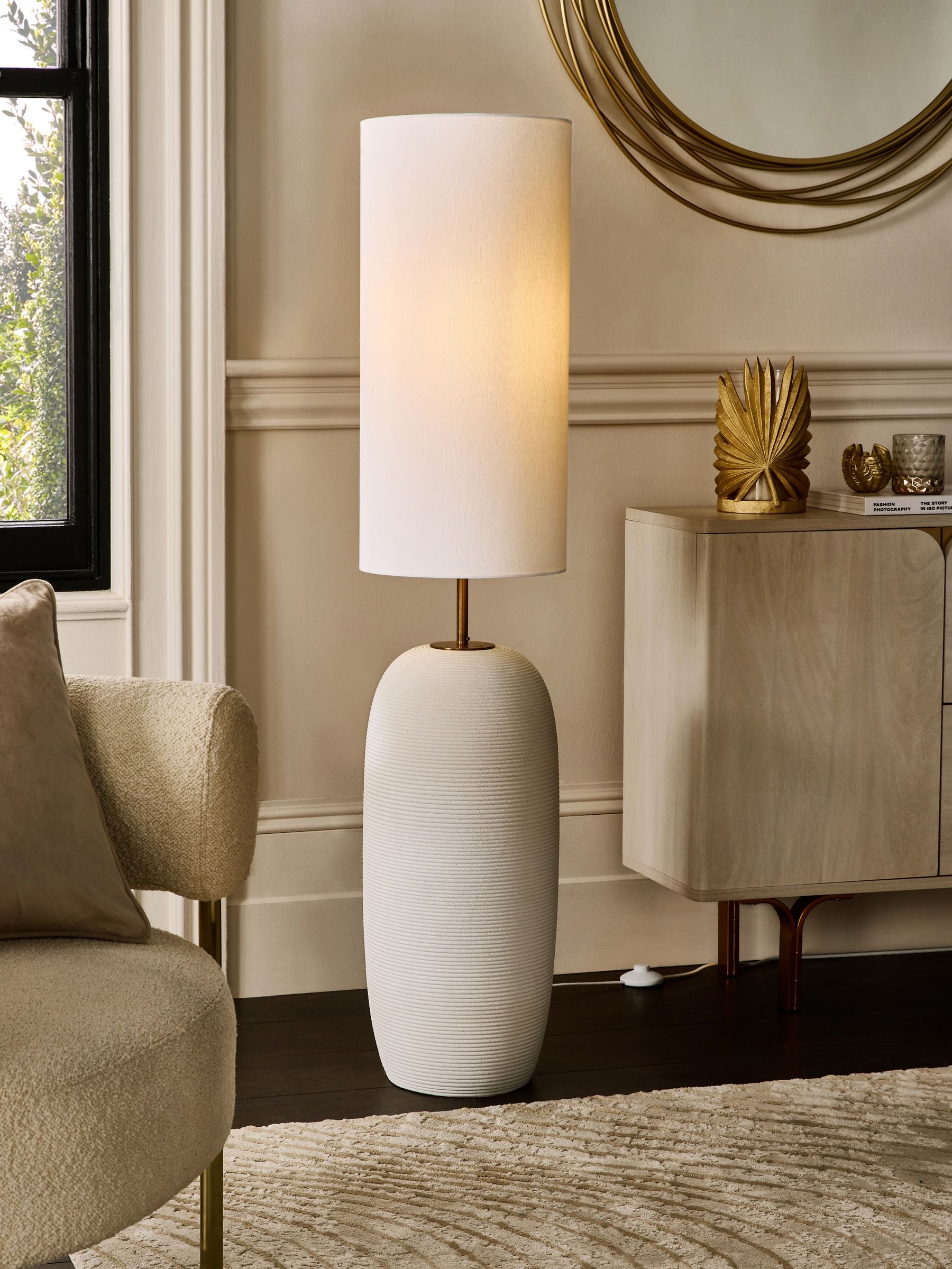 Hadleigh White floor lamp 130.5cm (British brand)