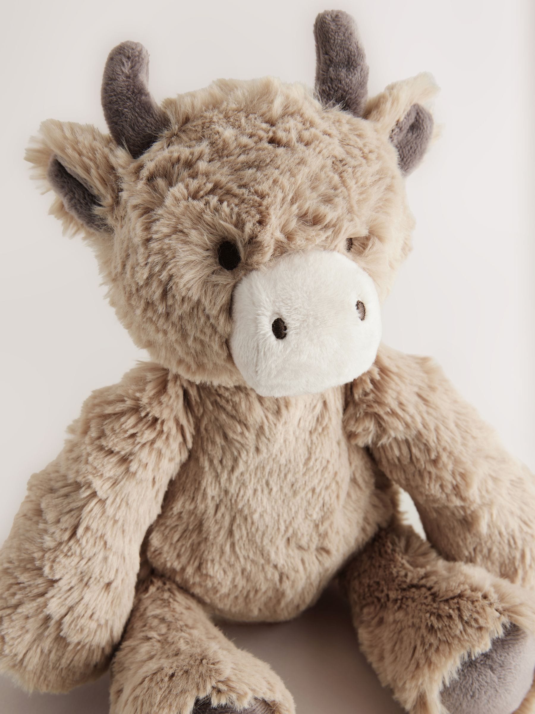 Hamish brown Highland cow plush toy 21cm, UK version