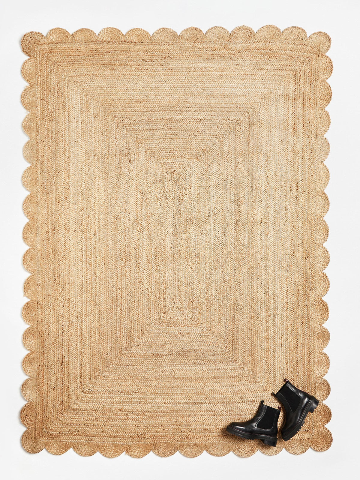 Oliver Bonas natural brown scalloped jute rug large (British brand)