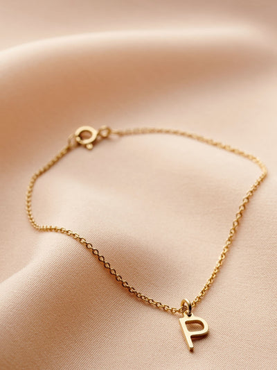 Posh Totty Designs Personlig initial-bokstav armbånd med sjarm sterlingsølv 19cm