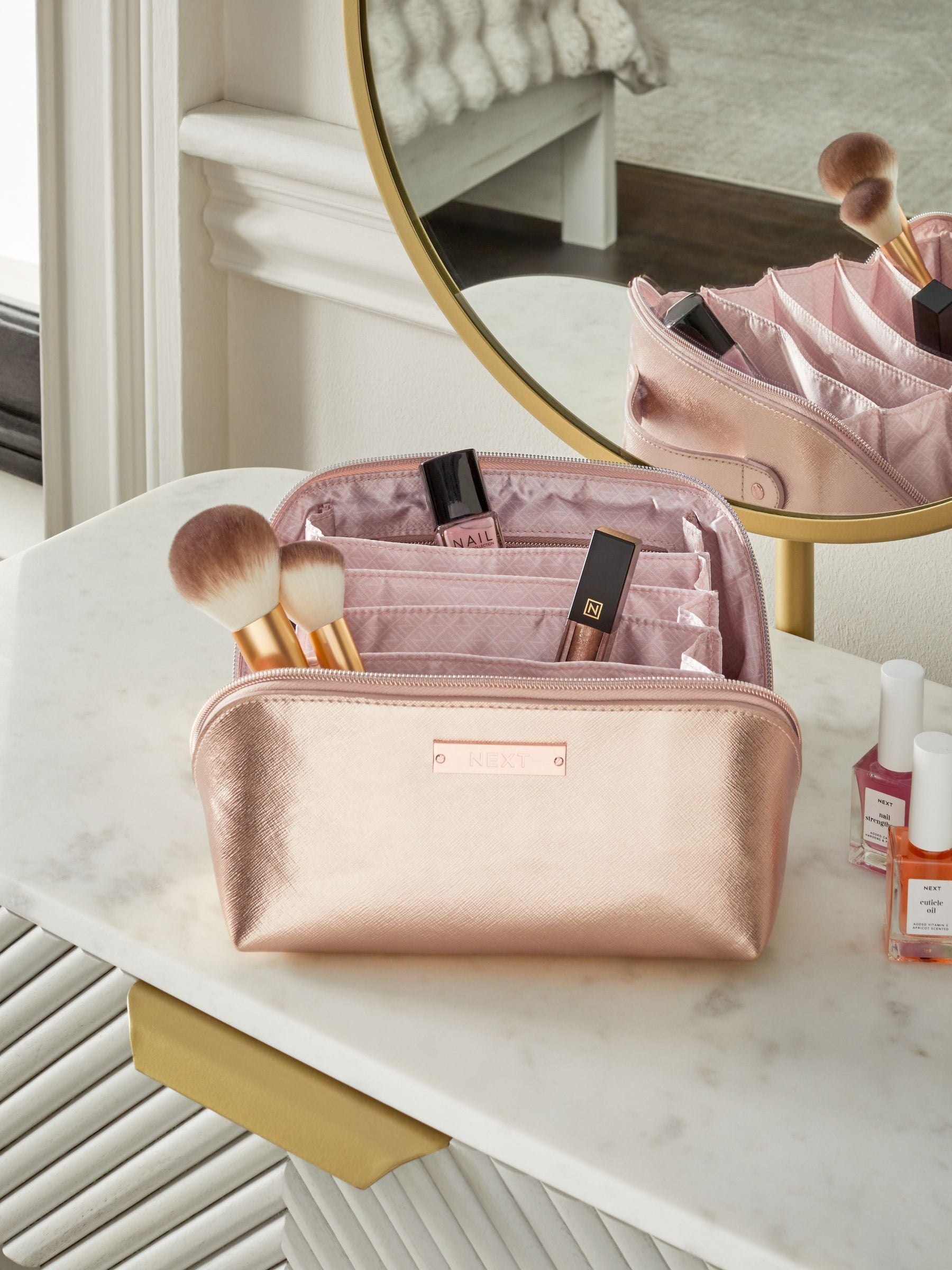 Fold out multi section makeup bag - British product