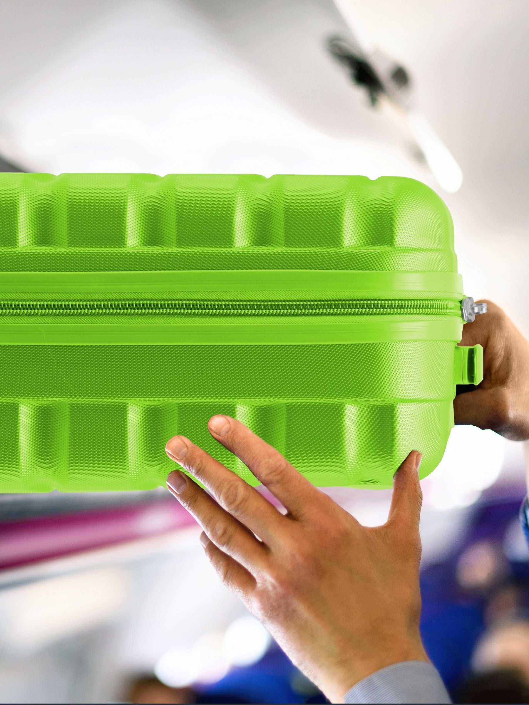 Flight Knight green hard shell cabin suitcase 21 inch, UK version