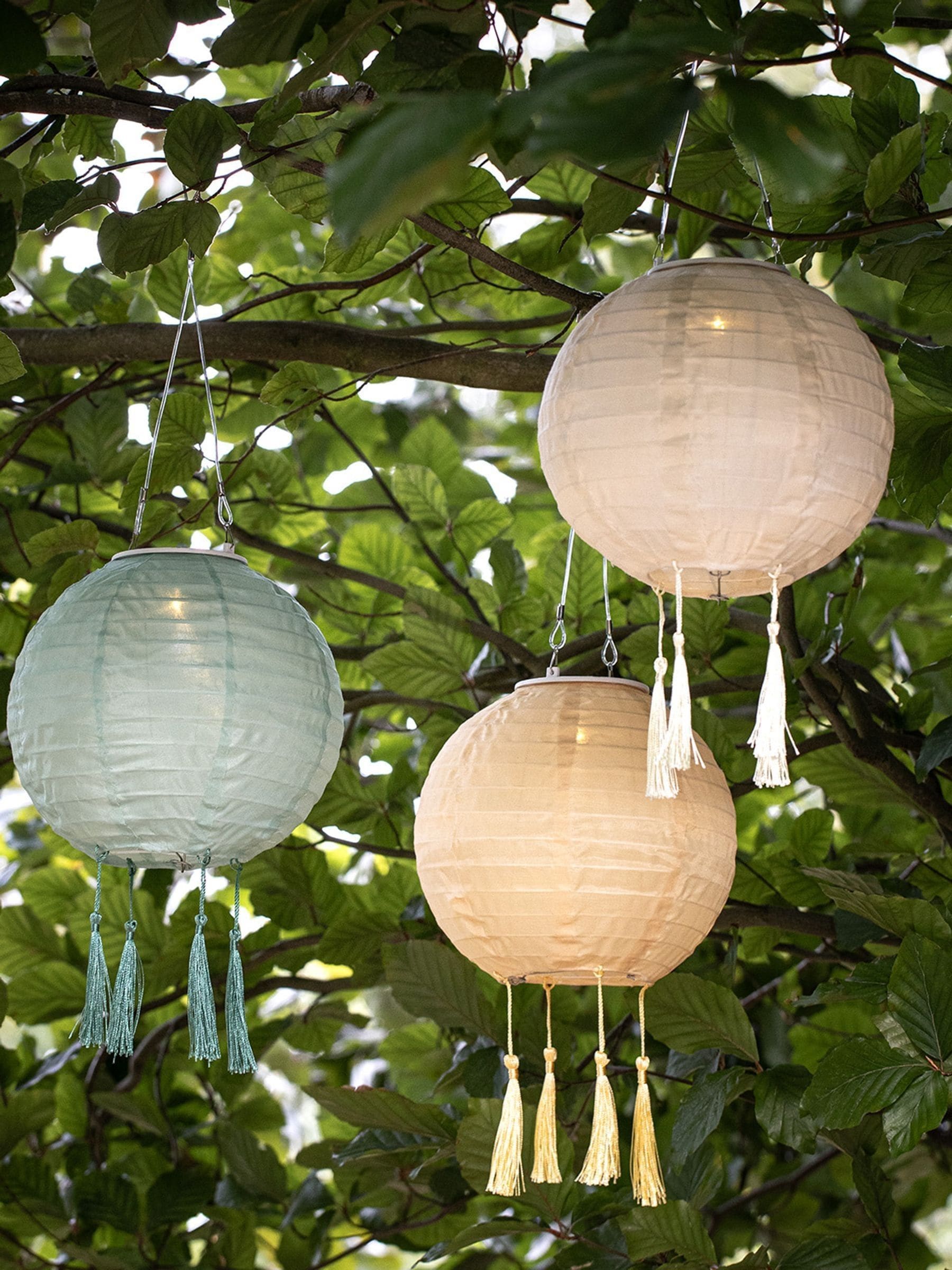 Lights4fun pastel hanging solar lanterns 20cm - British product