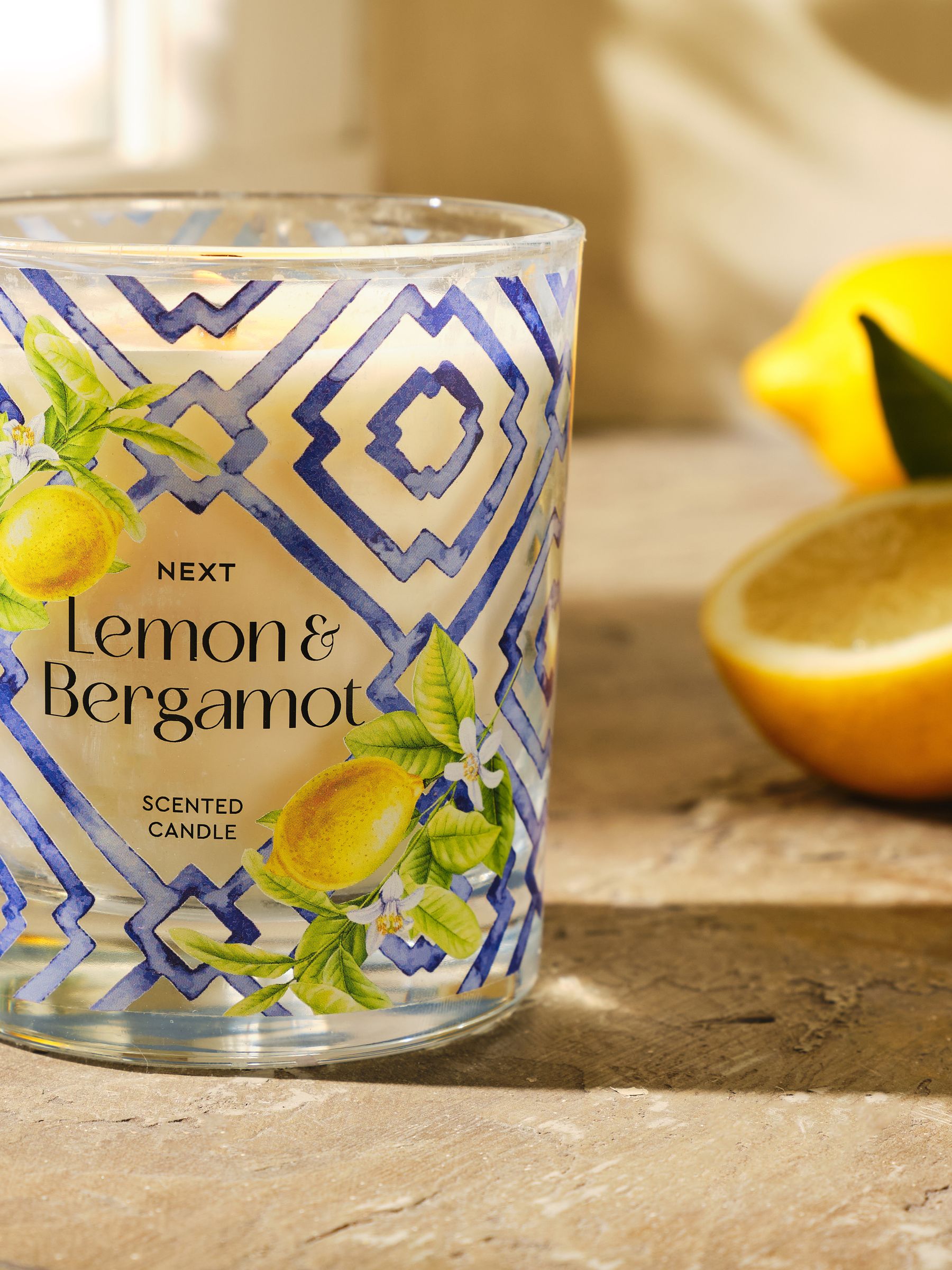 Lemon and bergamot fruity 1 wick candle - British product
