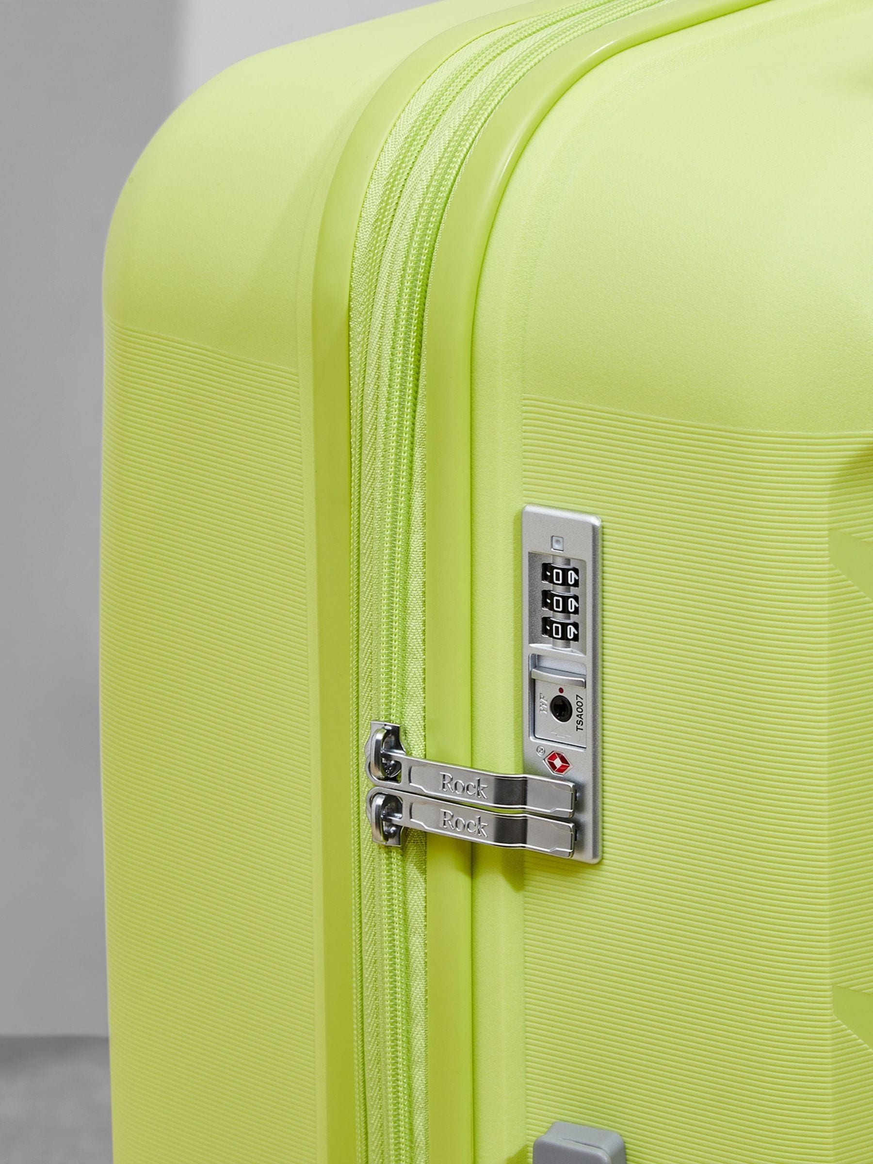 Rock Tulum 3-piece luggage set in green, UK version