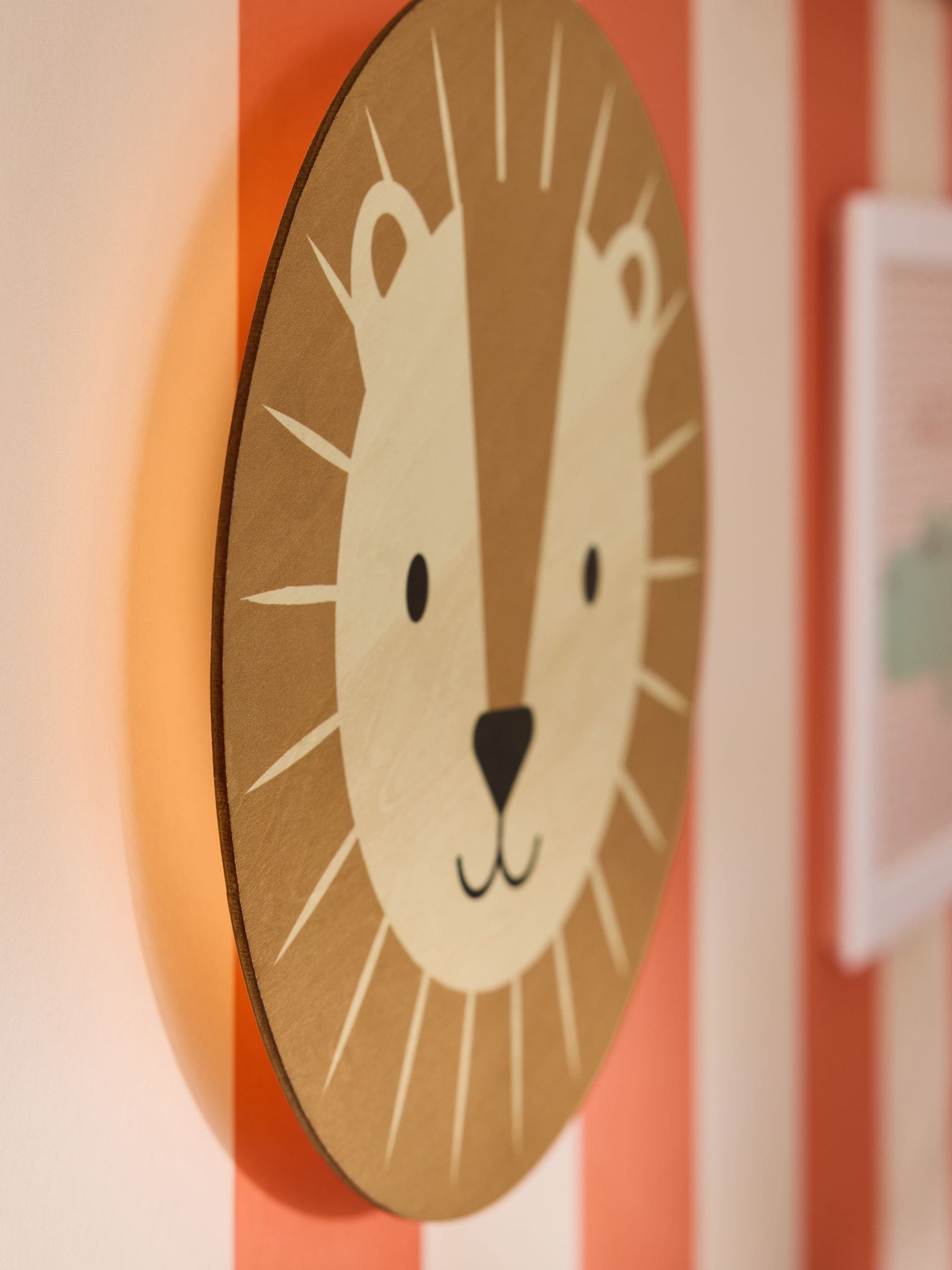 Jojo Maman Bébé wooden Luca Lion wall night light - British product