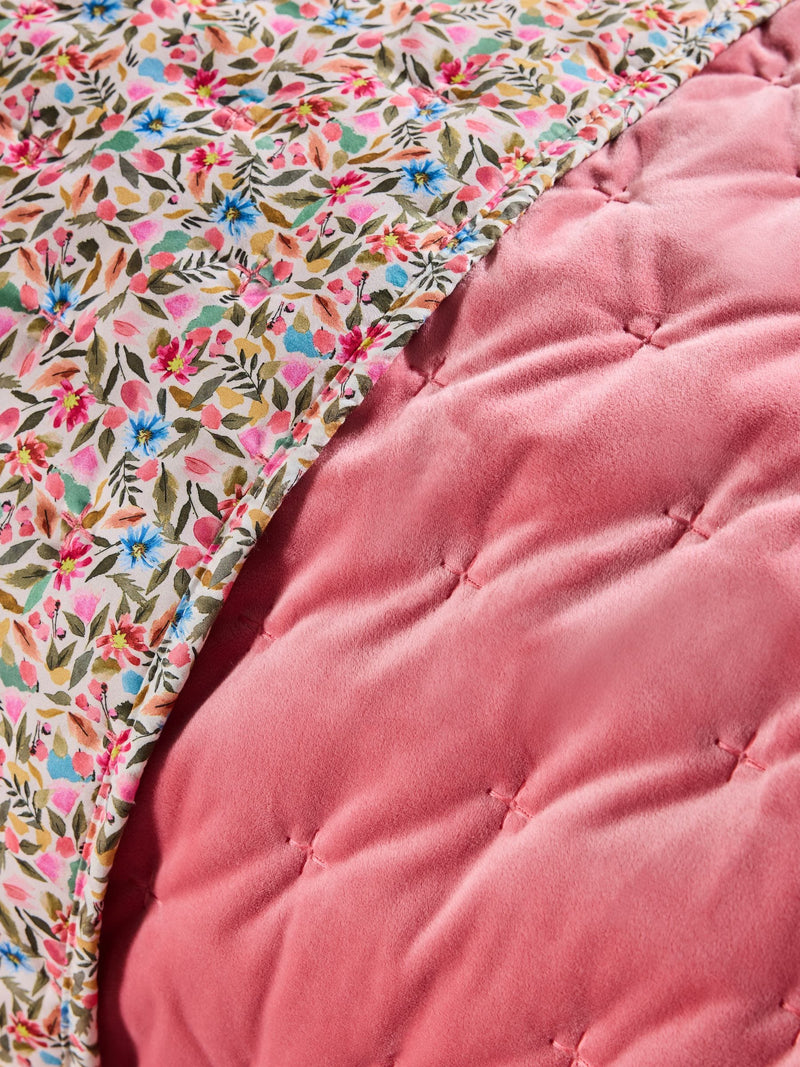 Ditsy floral bedspread multi bright (British brand)