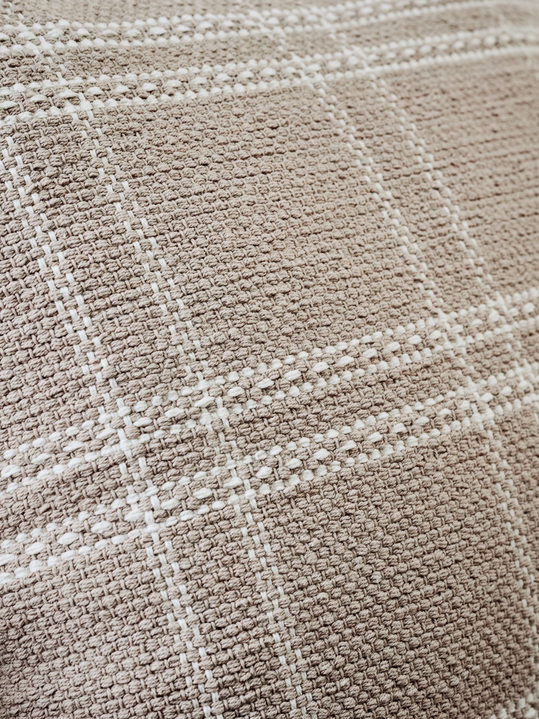 Windowpane check cushion natural 50x50cm - British product