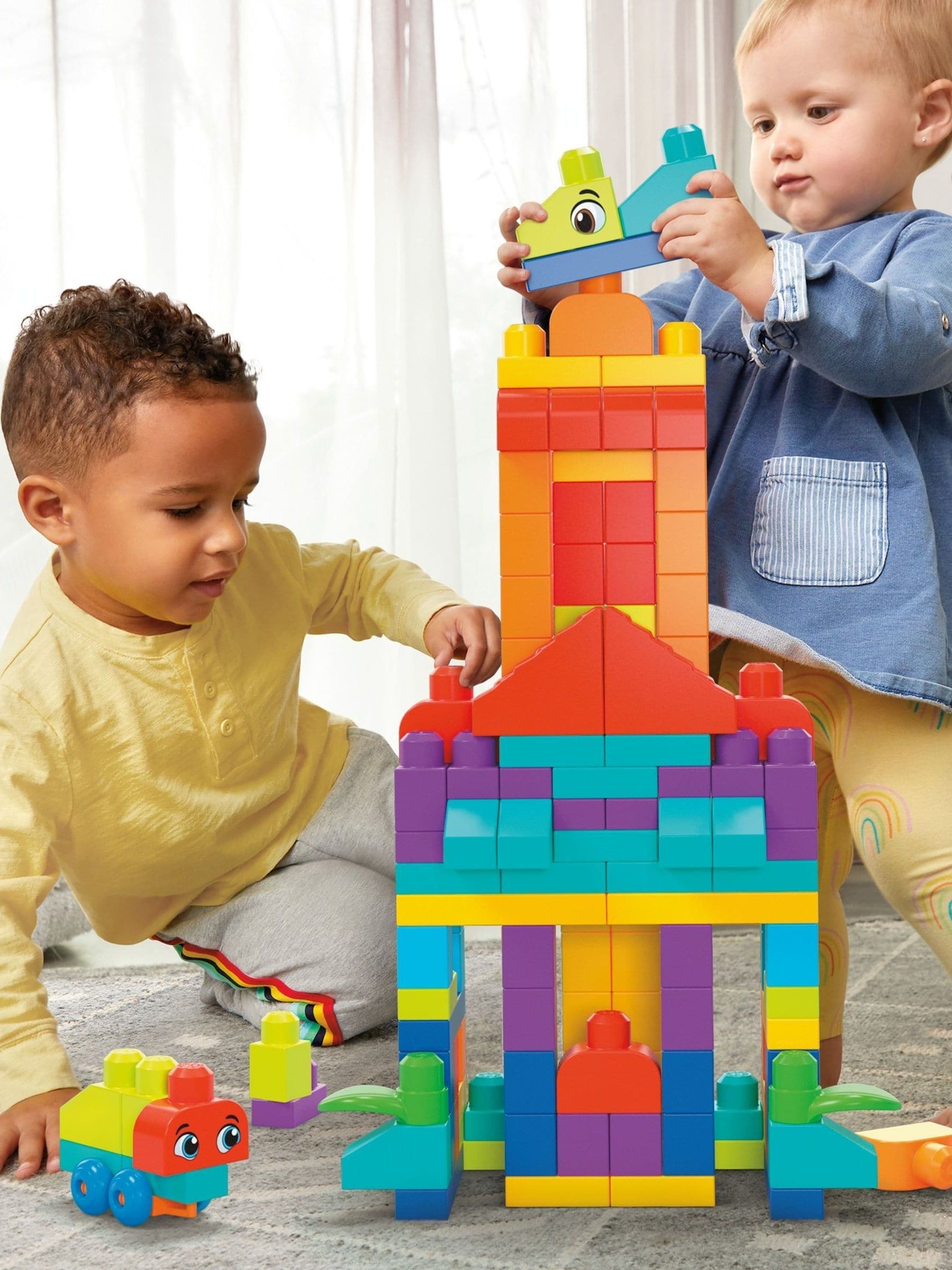 Mega Bloks Bigger Building Bag 150 colourful building blocks, UK version
