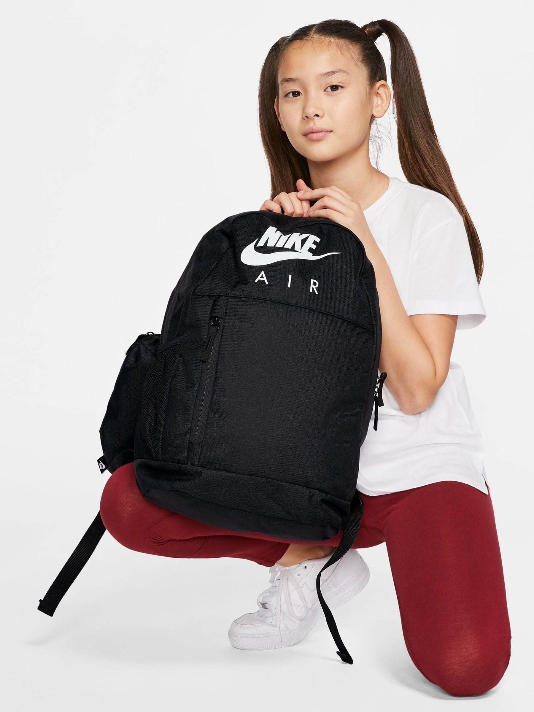 Nike Black Kids Elemental Backpack 20L (British brand)
