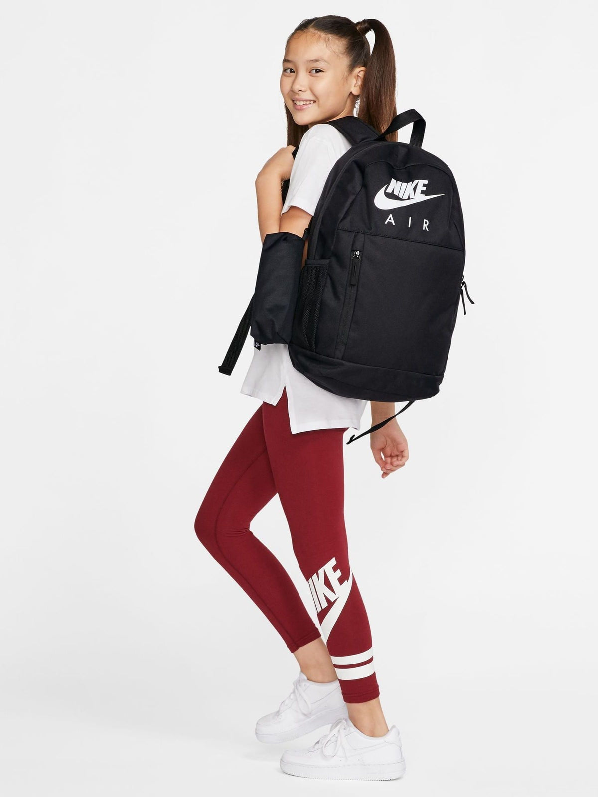 Nike Black Kids Elemental Backpack 20L (British brand)