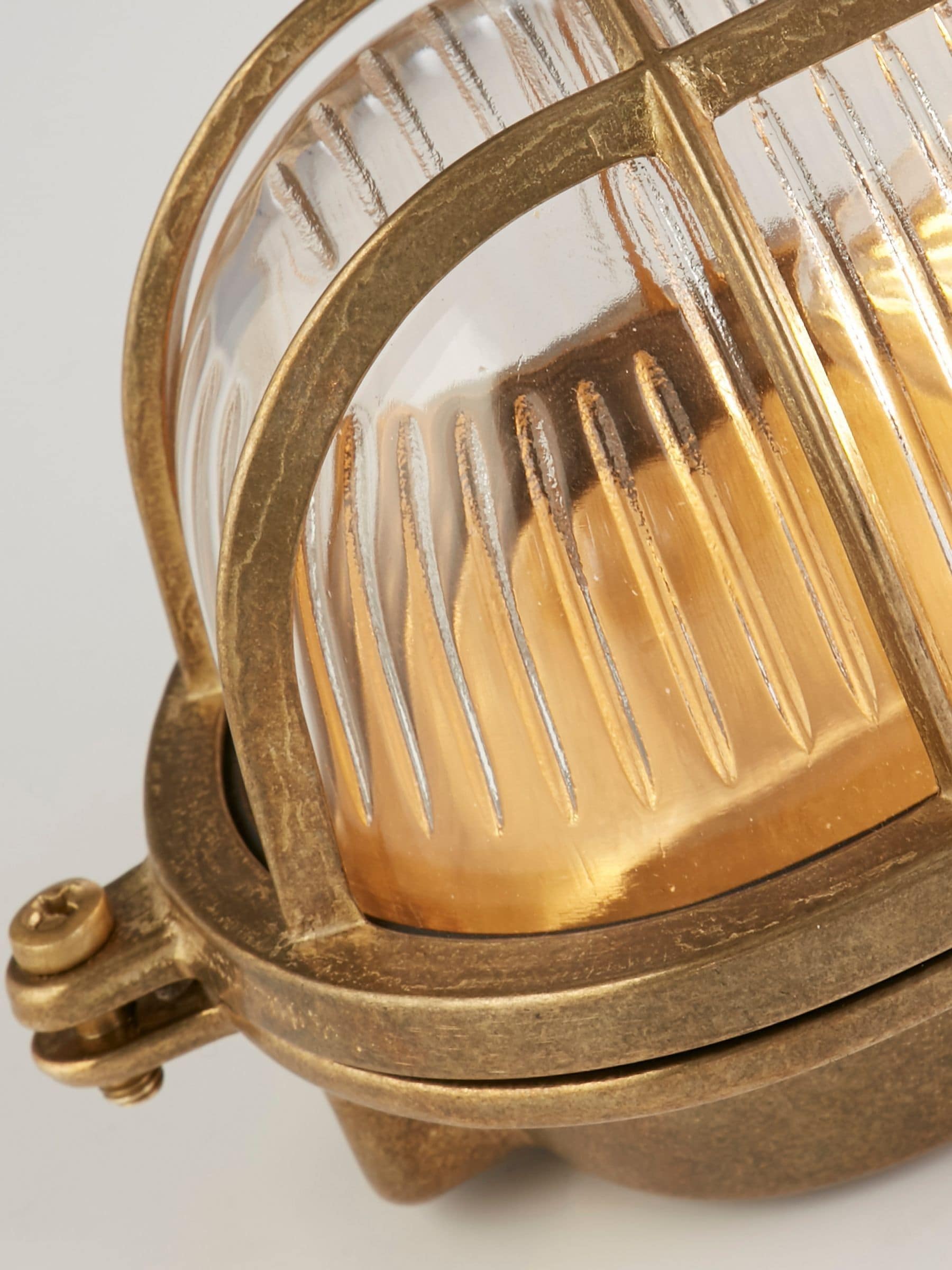 Searchlight outdoor wall light brass ocean oval - British product