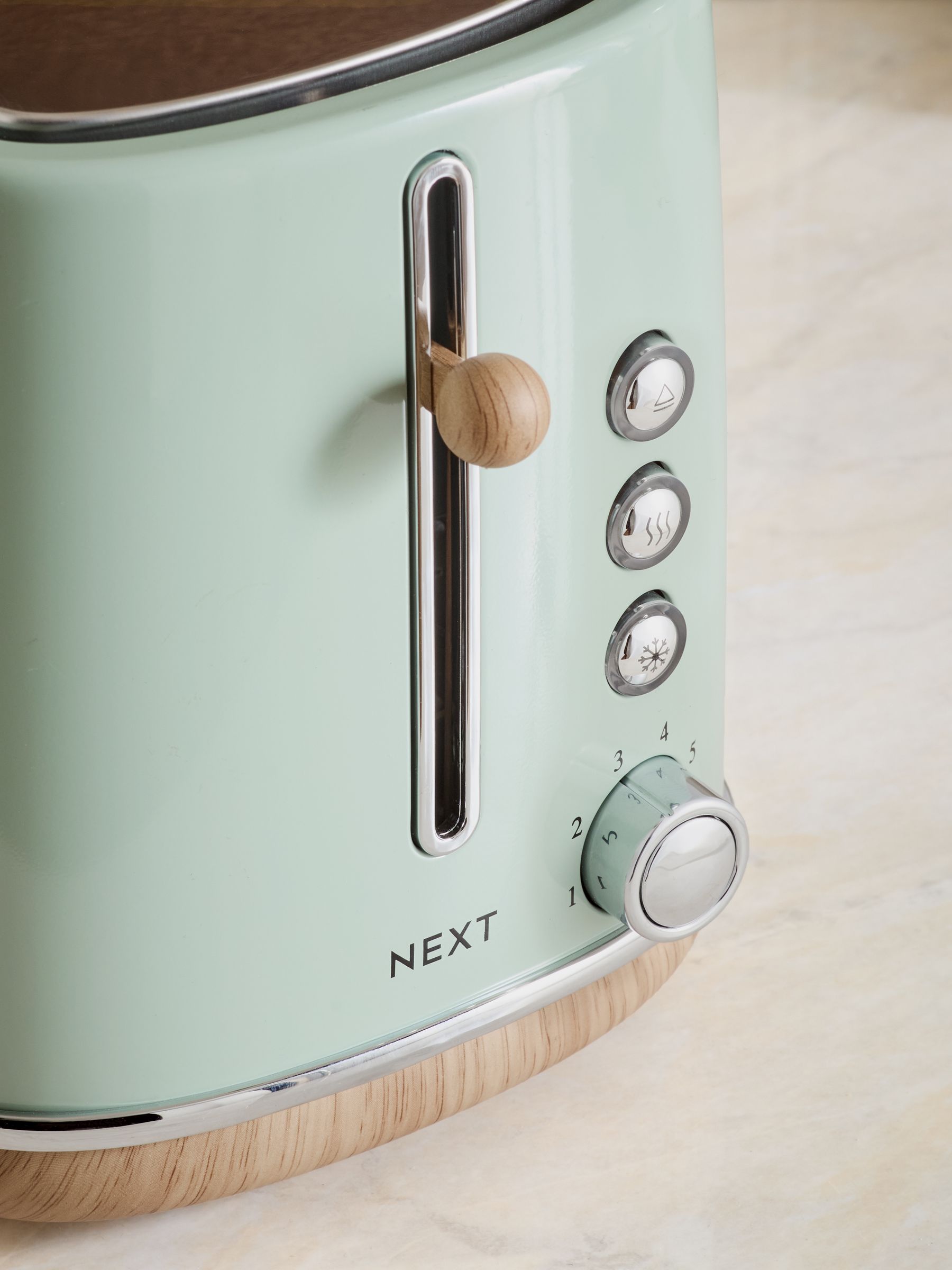 Sage Green Long Malvern 2-slice toaster (British brand)