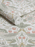William Morris Strawberry Thief A4 wallpaper sample - British product