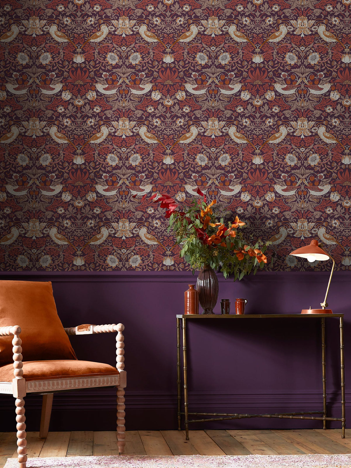 William Morris Strawberry Thief A4 wallpaper sample - British product