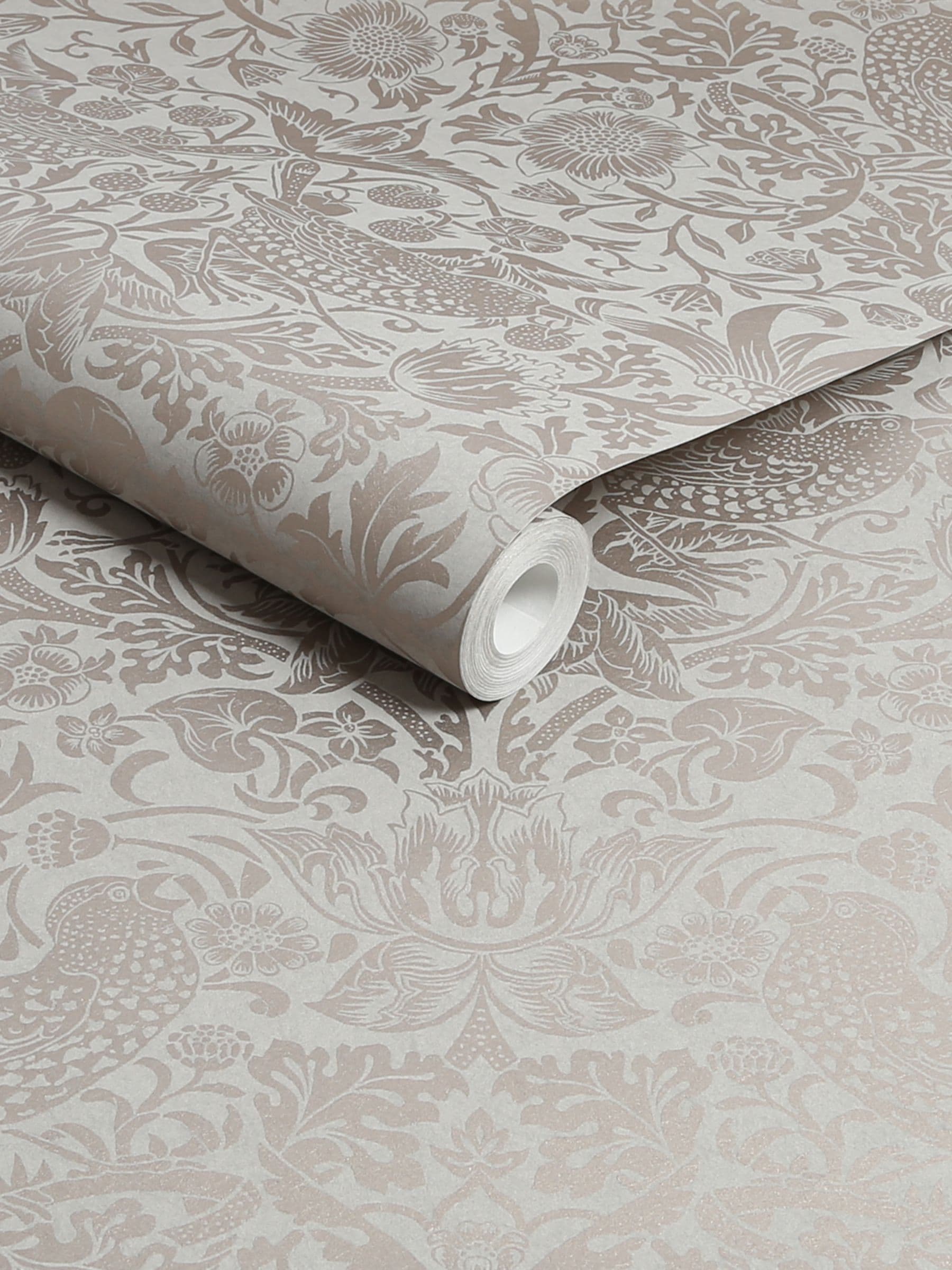 William Morris Strawberry Thief fibrous wallpaper sample A4, UK version
