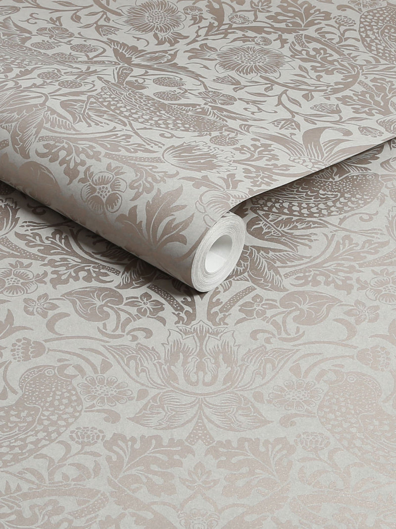 William Morris Strawberry Thief fibrous wallpaper sample A4, UK version