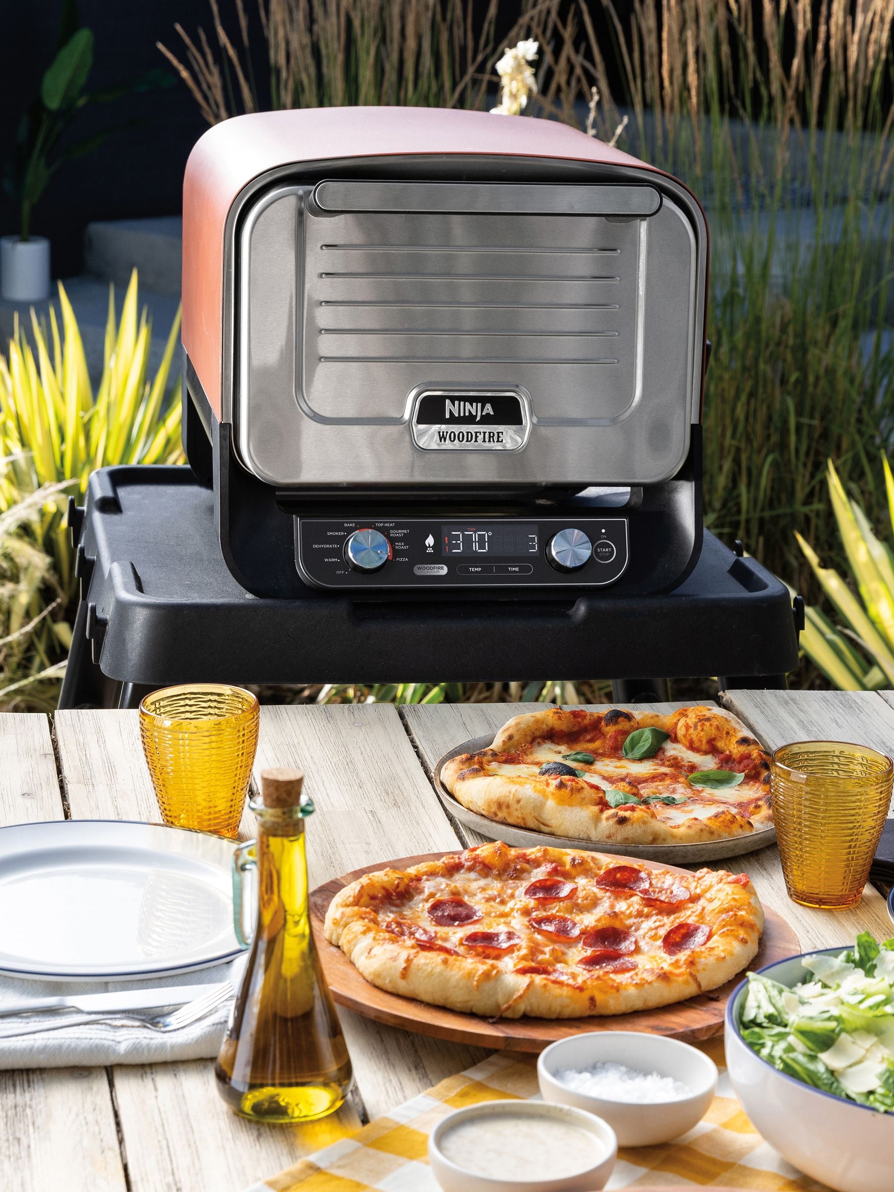 Ninja Woodfire outdoor pizza oven and smoker (British brand)