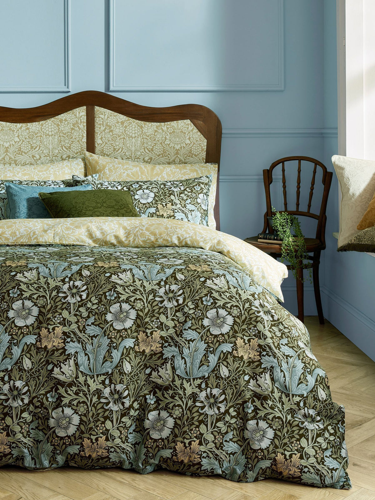 William Morris At Home olive green Compton duvet cover and pillowcase set (British brand)