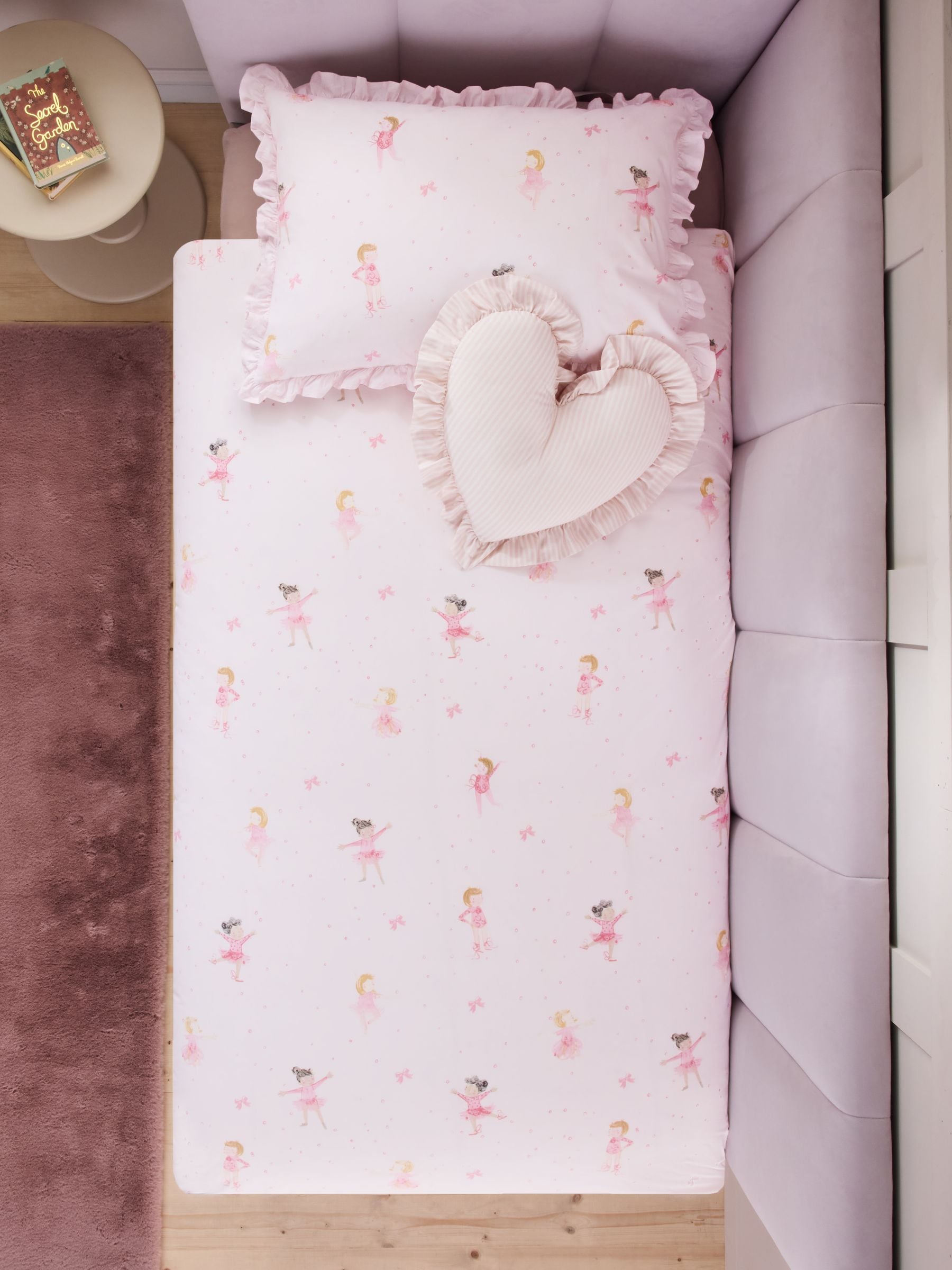Dancers duvet cover set with dancer print - British product