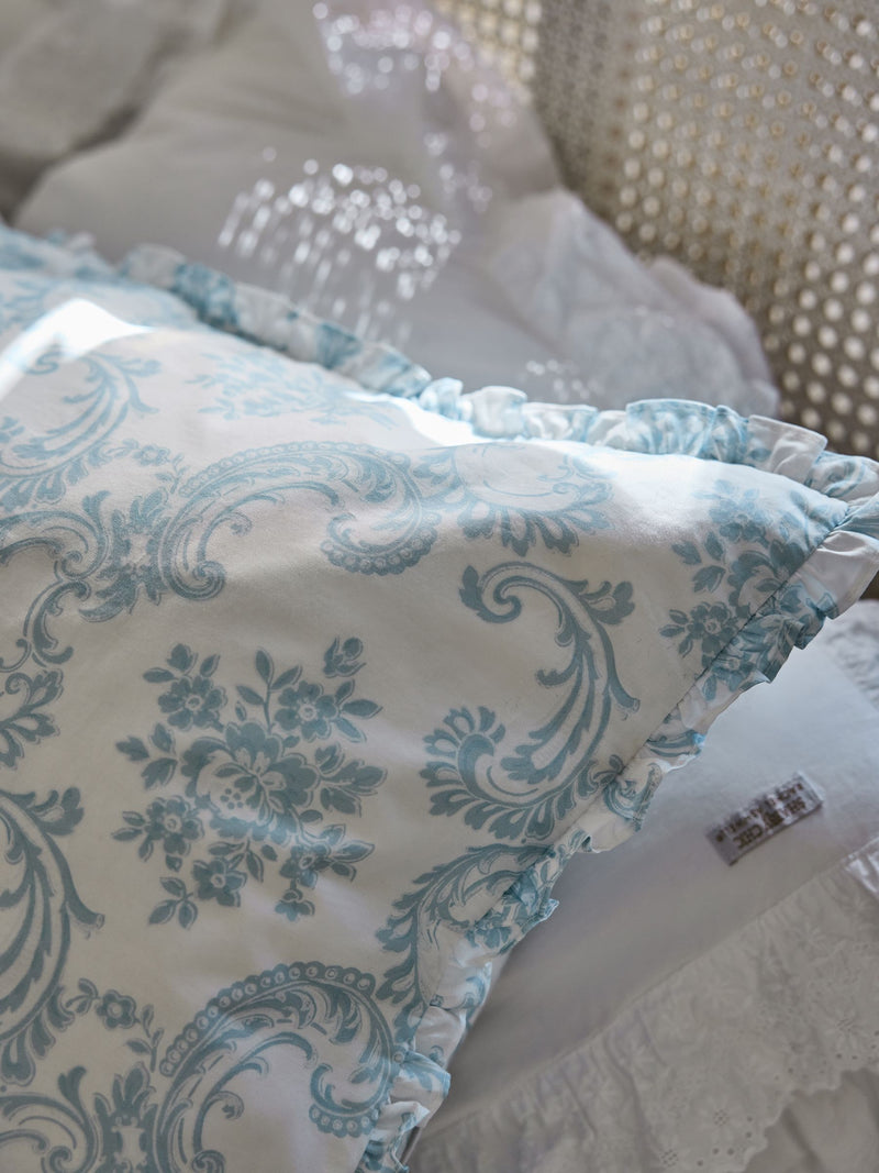 Shabby Chic Boudoir Beauty Print duvet cover set with petite ruffle (British brand)