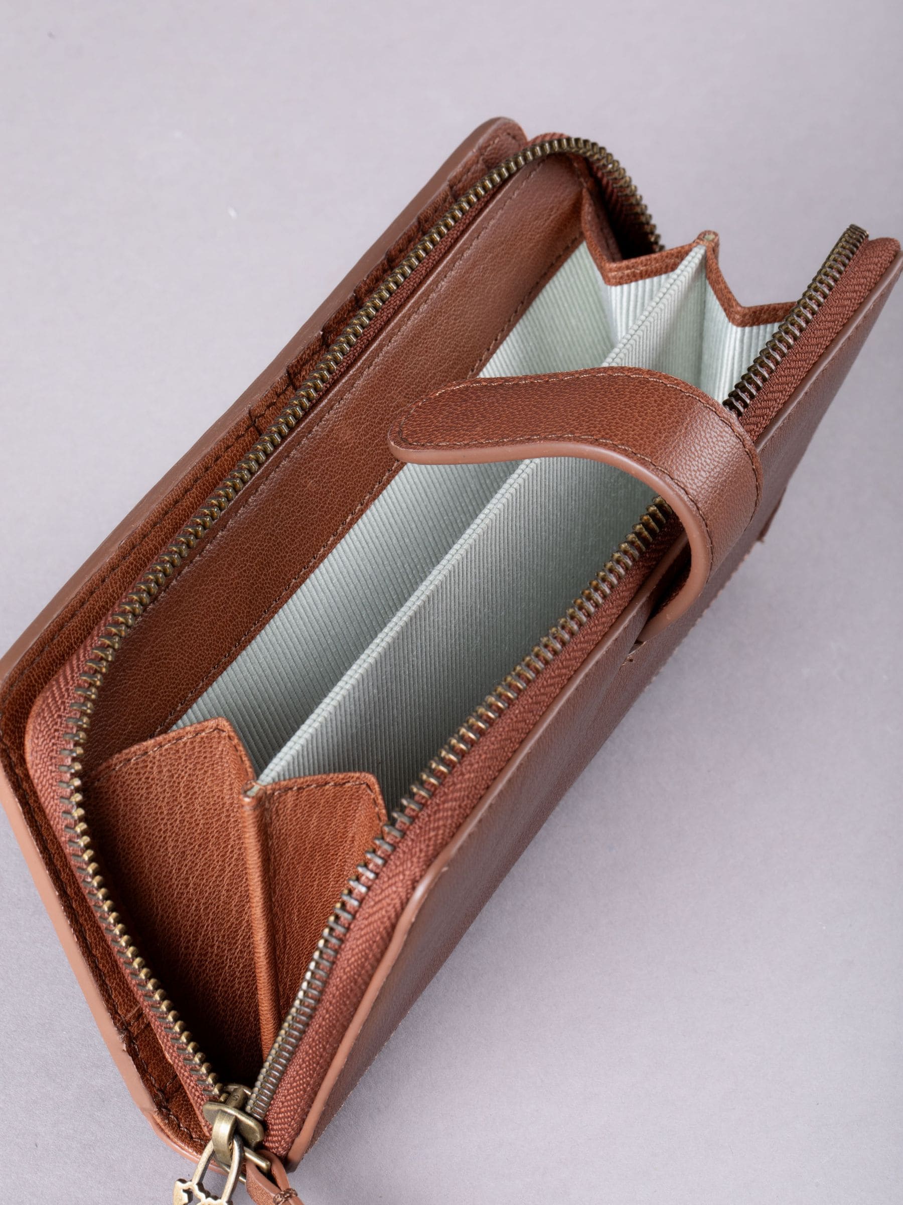 Lakeland Leather Brown Newby Tab purse - British product